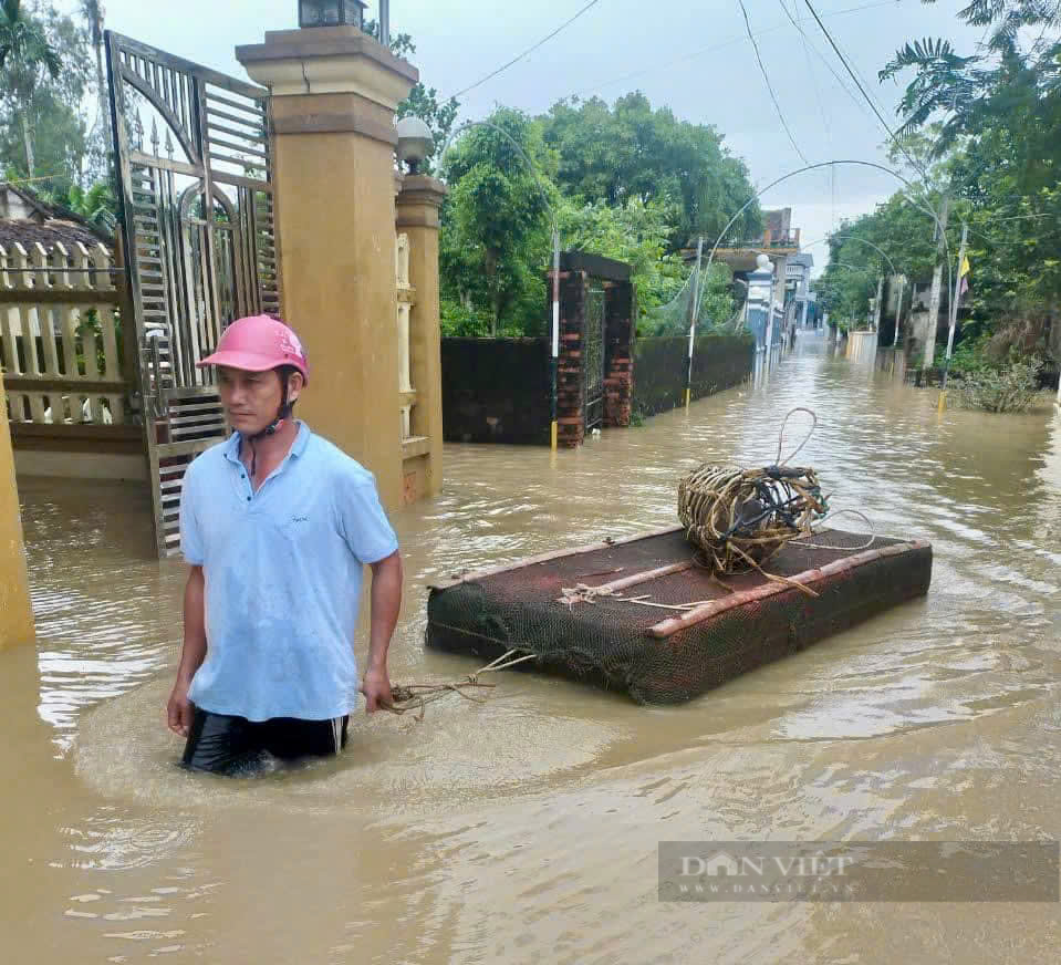 Ban Chỉ huy Phòng chống thiên tai tỉnh Thanh Hoá lệnh báo động 3 lũ trên sông Lèn - Ảnh 3.