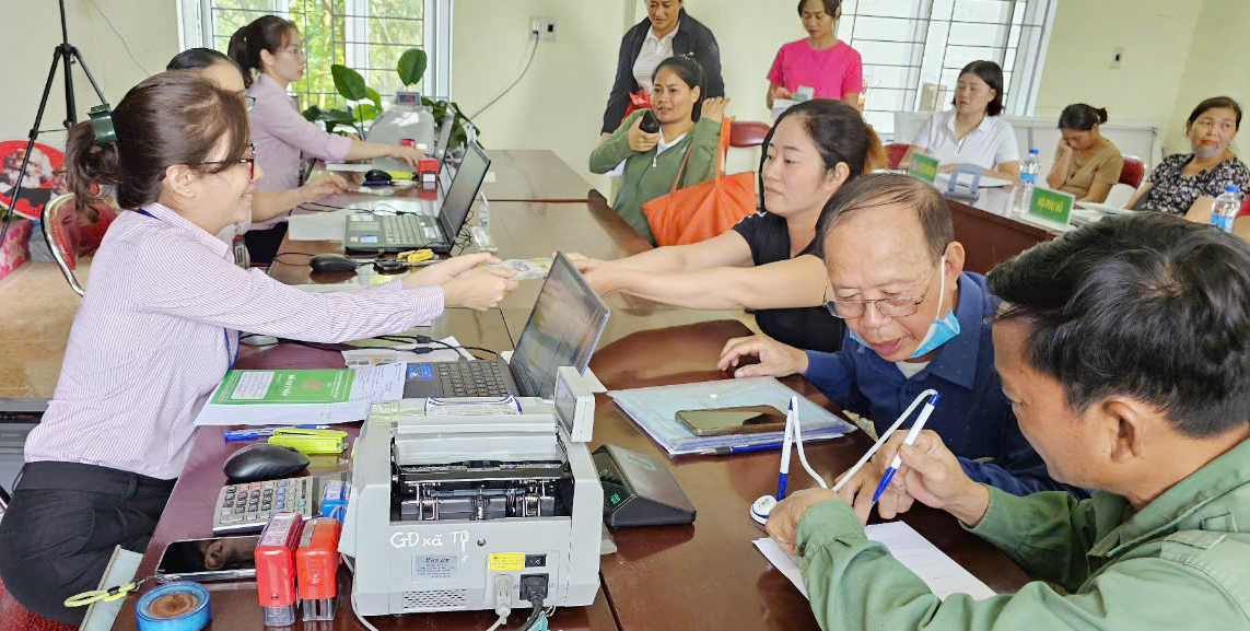 Tín dụng chính sách tiếp sức nông dân Yên Bái vượt qua bão lũ, sớm khôi phục sản xuất - Ảnh 1.