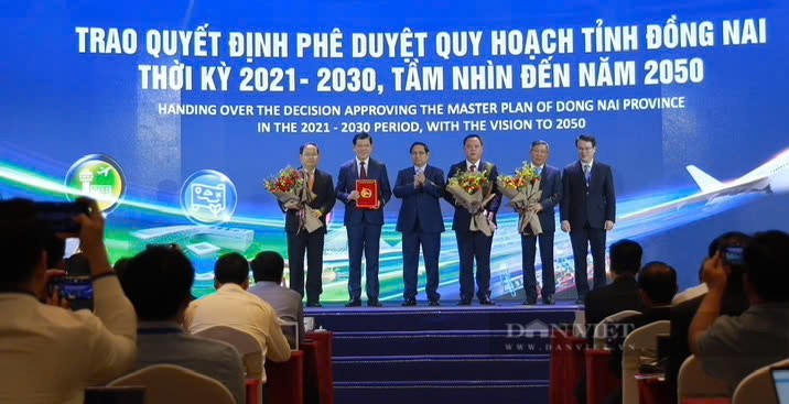 Thủ tướng Phạm Minh Chính: Quy hoạch tỉnh Đồng Nai phải chú ý 1 trọng tâm, 2 tăng cường và 3 đột phá - Ảnh 3.