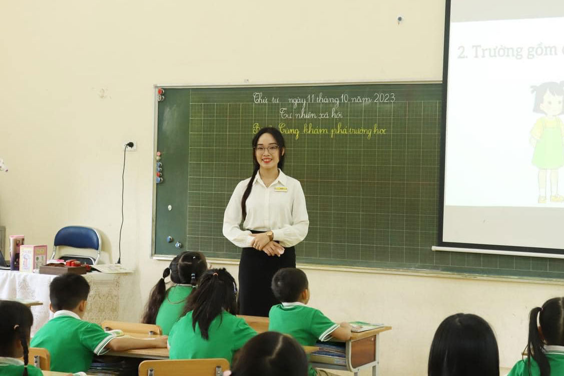 Nữ giáo viên tiểu học giúp thủ môn Phí Minh Long vượt qua mọi sóng gió - Ảnh 5.