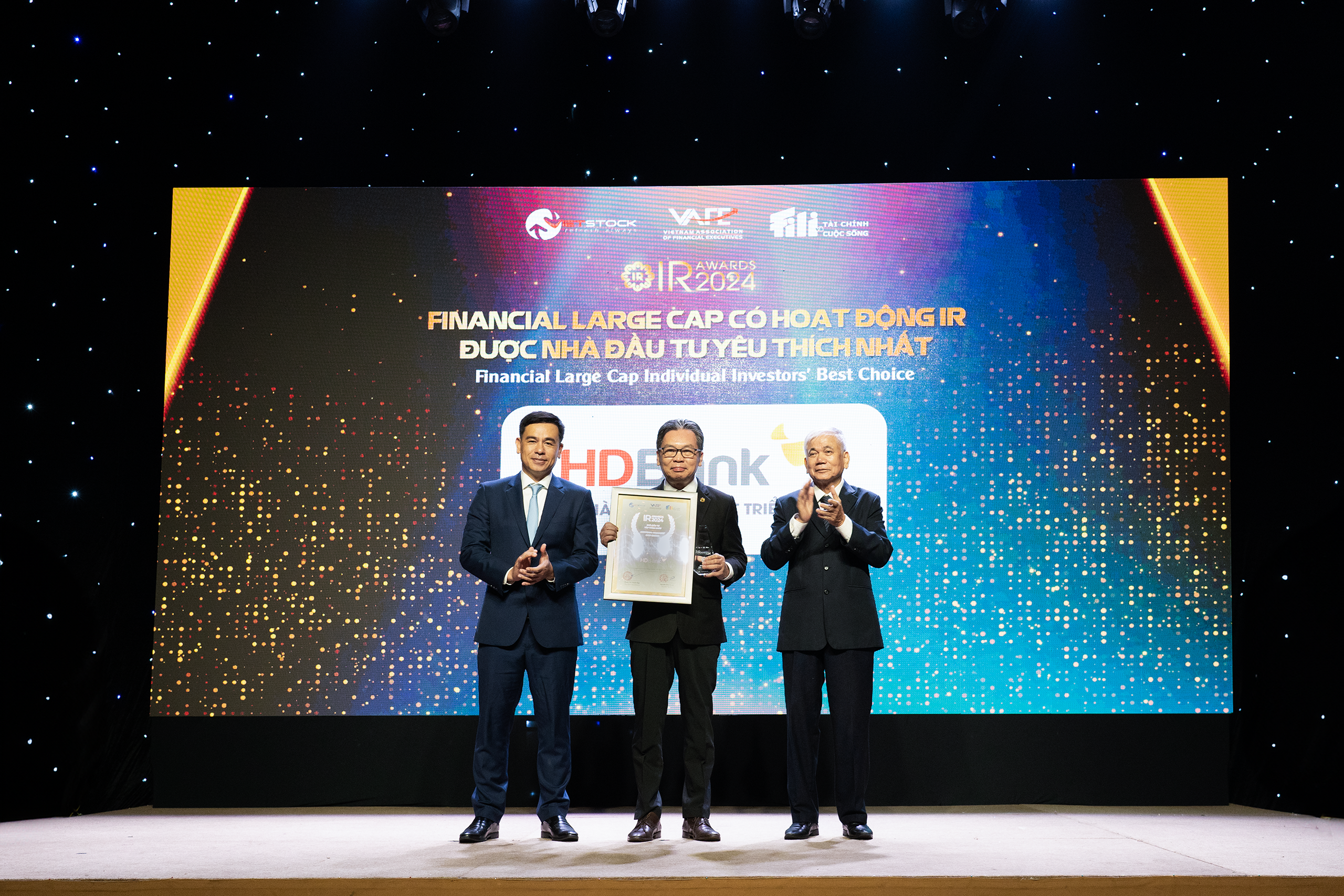 HDBank – Doanh nghiệp niêm yết được nhà đầu tư yêu thích nhất tại IR Awards 2024