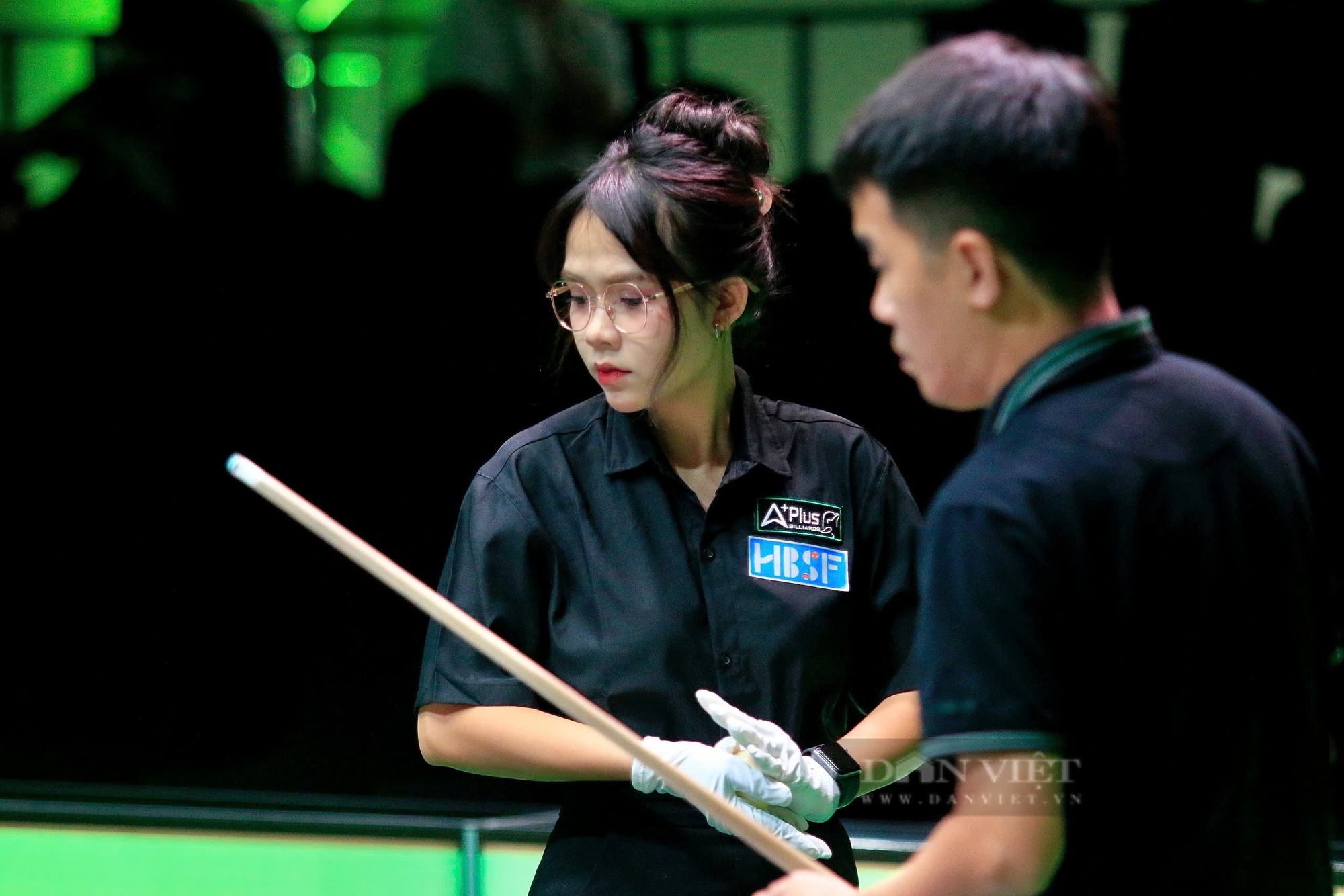 "Say" nhan sắc nữ trọng tài, cơ thủ billiards hạng 3 thế giới bị loại đau đớn- Ảnh 1.