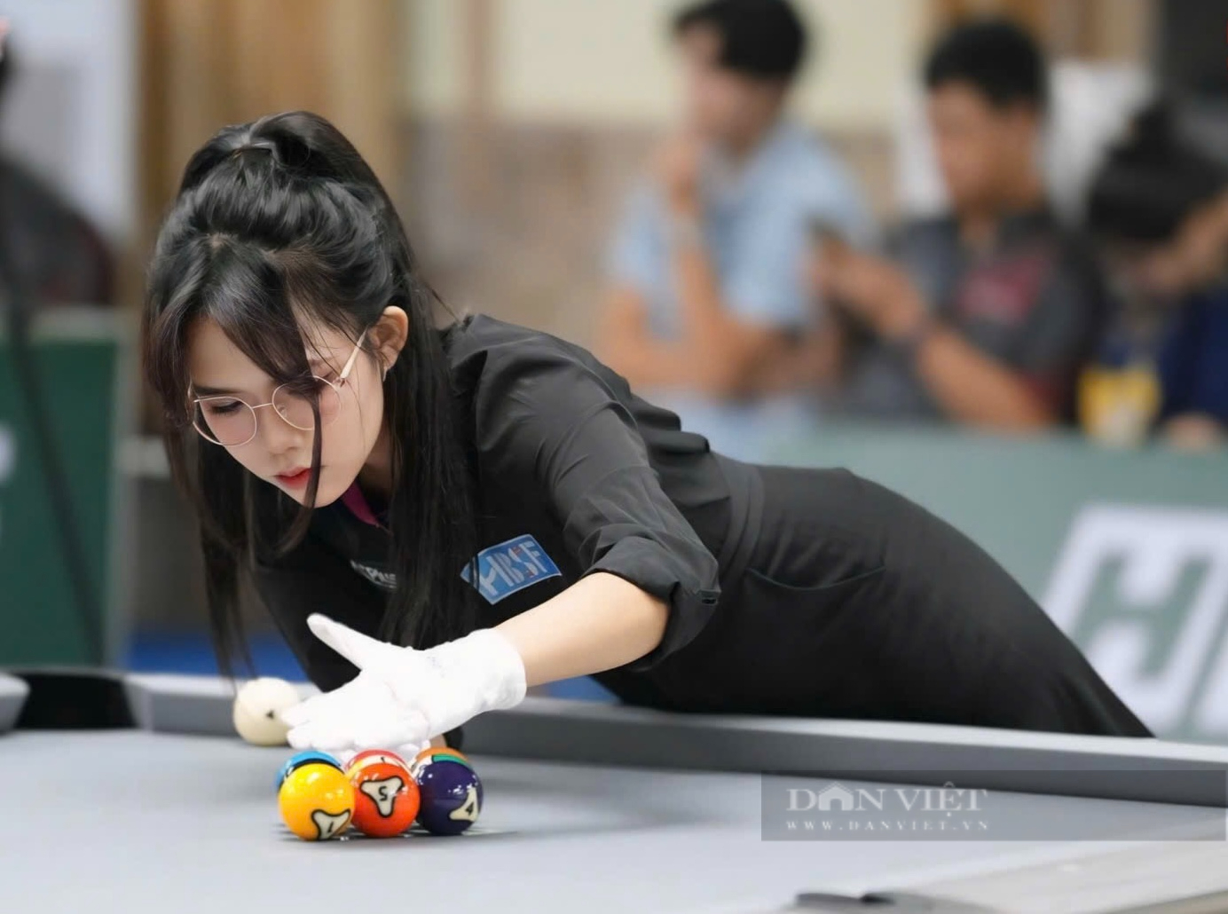 "Say" nhan sắc nữ trọng tài, cơ thủ billiards hạng 3 thế giới bị loại đau đớn- Ảnh 3.