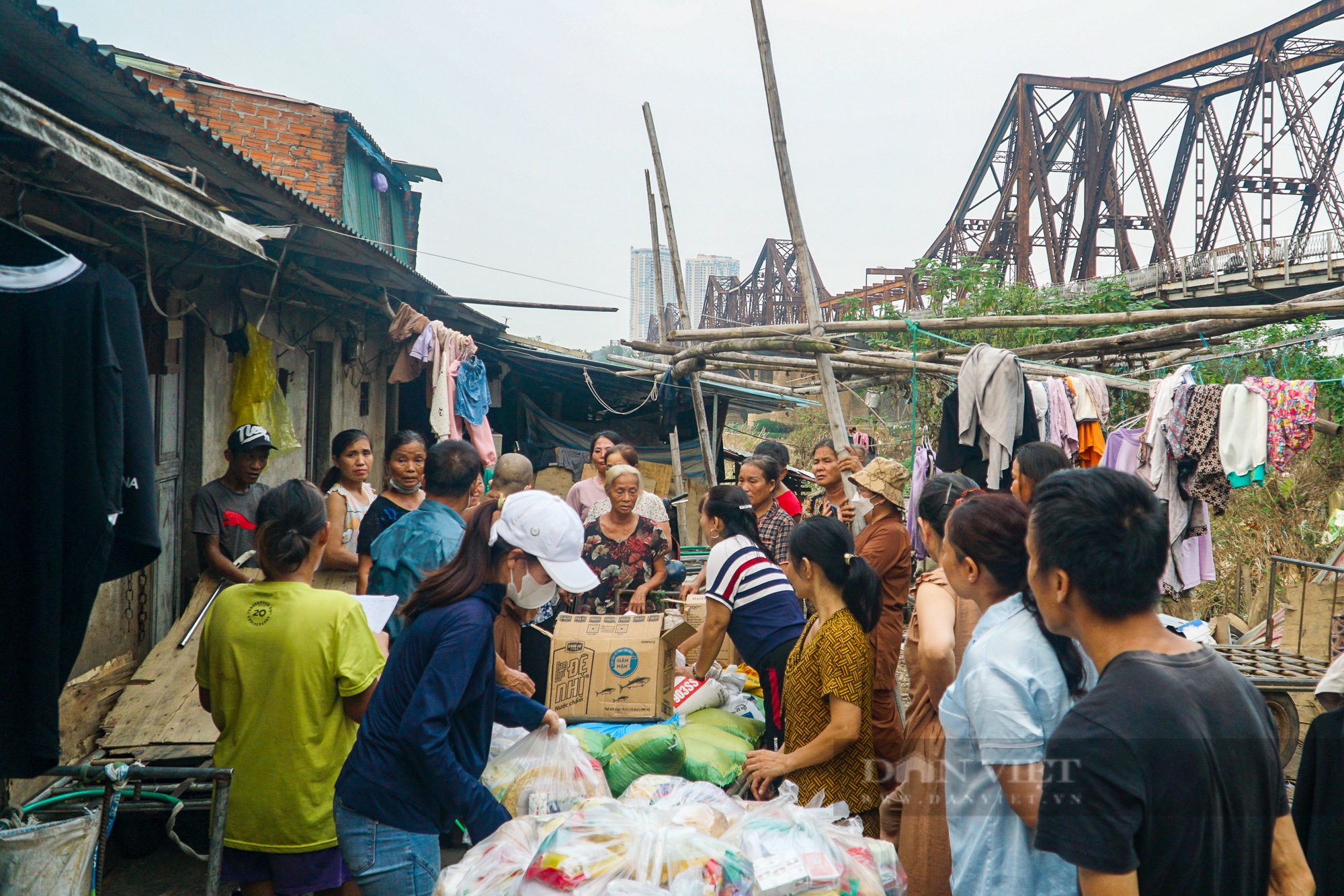 Khu vực ven sông Hồng tại Hà Nội còn lại gì sau hơn chục ngày nước lũ đi qua- Ảnh 3.