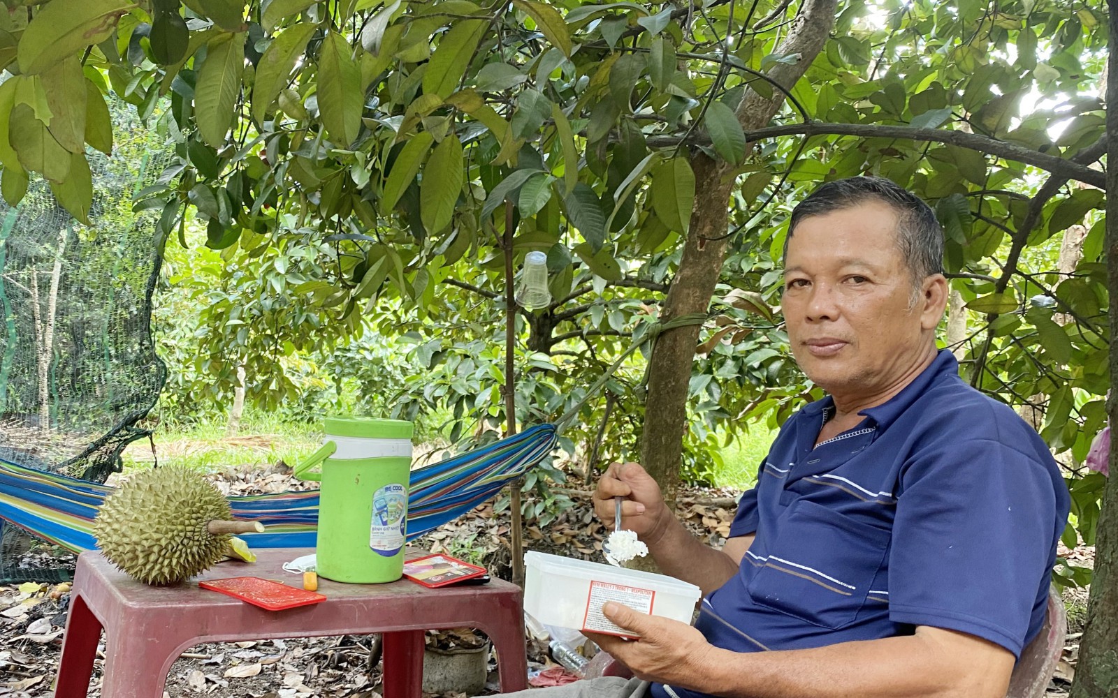 Nông dân Việt Nam xuất sắc 2024 đến từ Thanh Hóa là nữ tỷ phú nuôi ngao với "cánh đồng" gần 50ha - Ảnh 1.