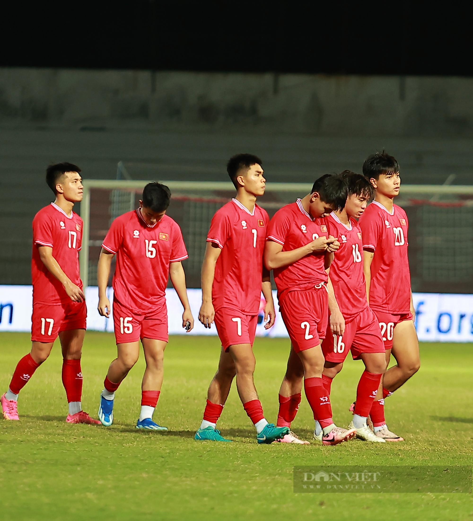 Các cầu thủ U20 Việt Nam được gia đình động viên sau trận thua U20 Syria - Ảnh 2.