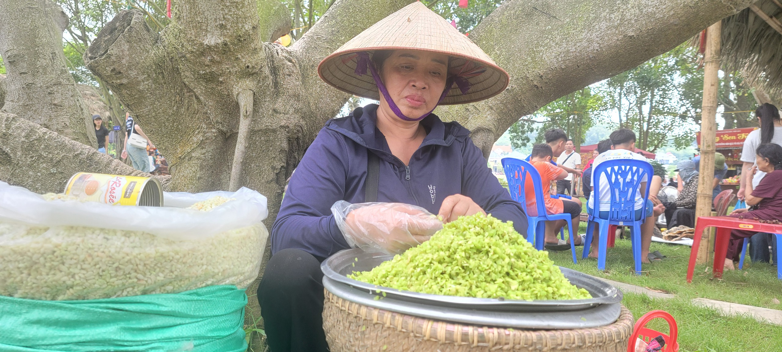 Tái hiện không gian chợ quê hội thu Kiếp Bạc xưa tại Lễ hội mùa thu lớn nhất miền Bắc- Ảnh 8.