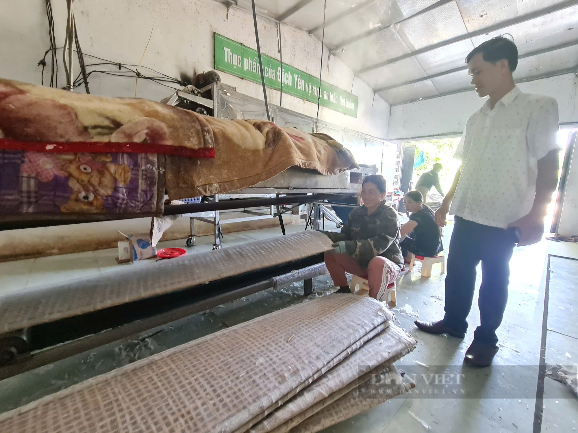 Chàng trai bỏ ngang công việc ở xã, đưa “hạt ngọc trời” thành thương hiệu, tạo nên HTX tiêu biểu ở Quảng Nam- Ảnh 1.