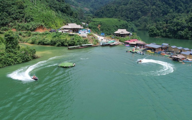 Cá linh non, đặc sản mùa nước nổi An Giang nay đã xuất hiện ở Vĩnh Long, làm nước mắm đãi nhà giàu - Ảnh 3.