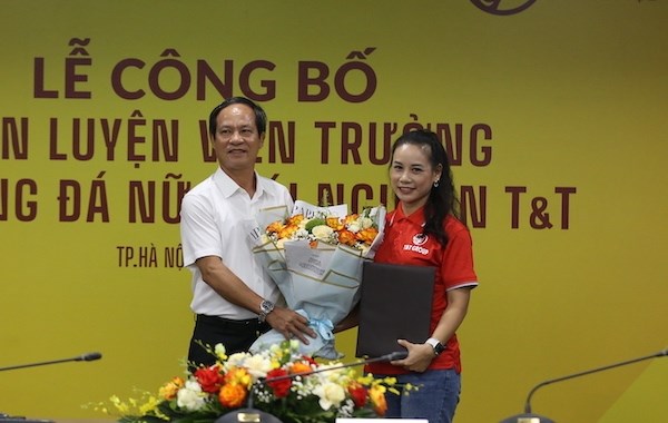 "Quả bóng vàng" Văn Thị Thanh dẫn dắt đội tuyển bóng đá nữ Thái Nguyên T&T - Ảnh 1.