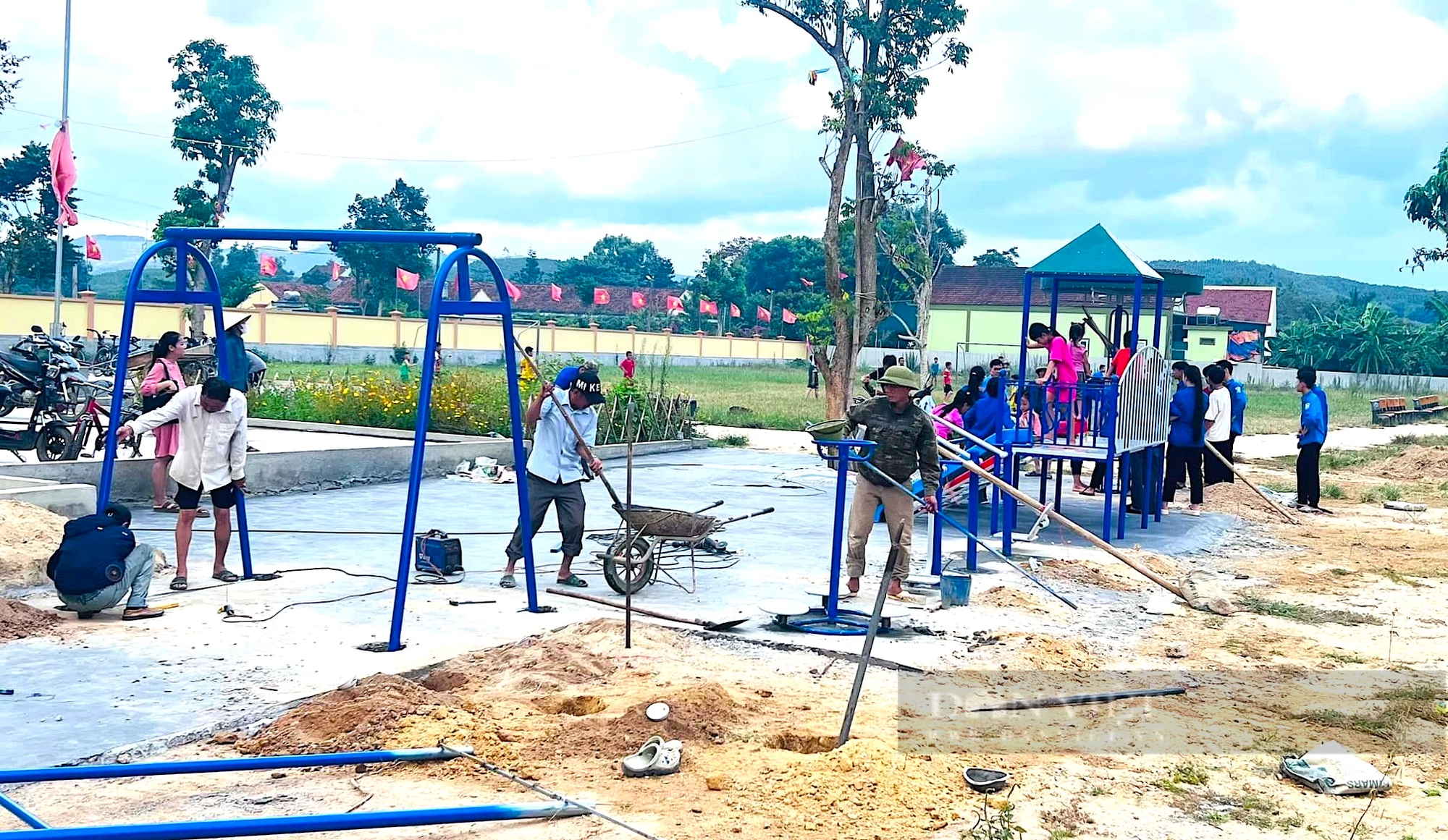 Tây Thành (Yên Thành) trở thành “điểm sáng” trong phòng trào xây dựng nông thôn mới tỉnh Nghệ An - Ảnh 2.