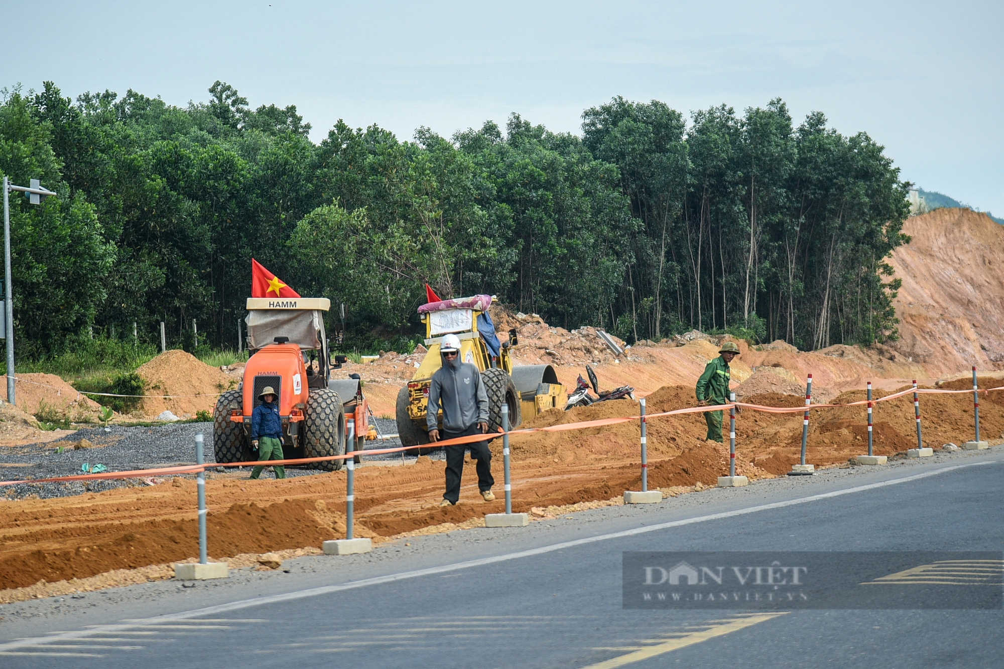 Hình hài dự án cao tốc có mức đầu tư hơn 2.000 tỷ đồng  sau một năm thi công- Ảnh 6.