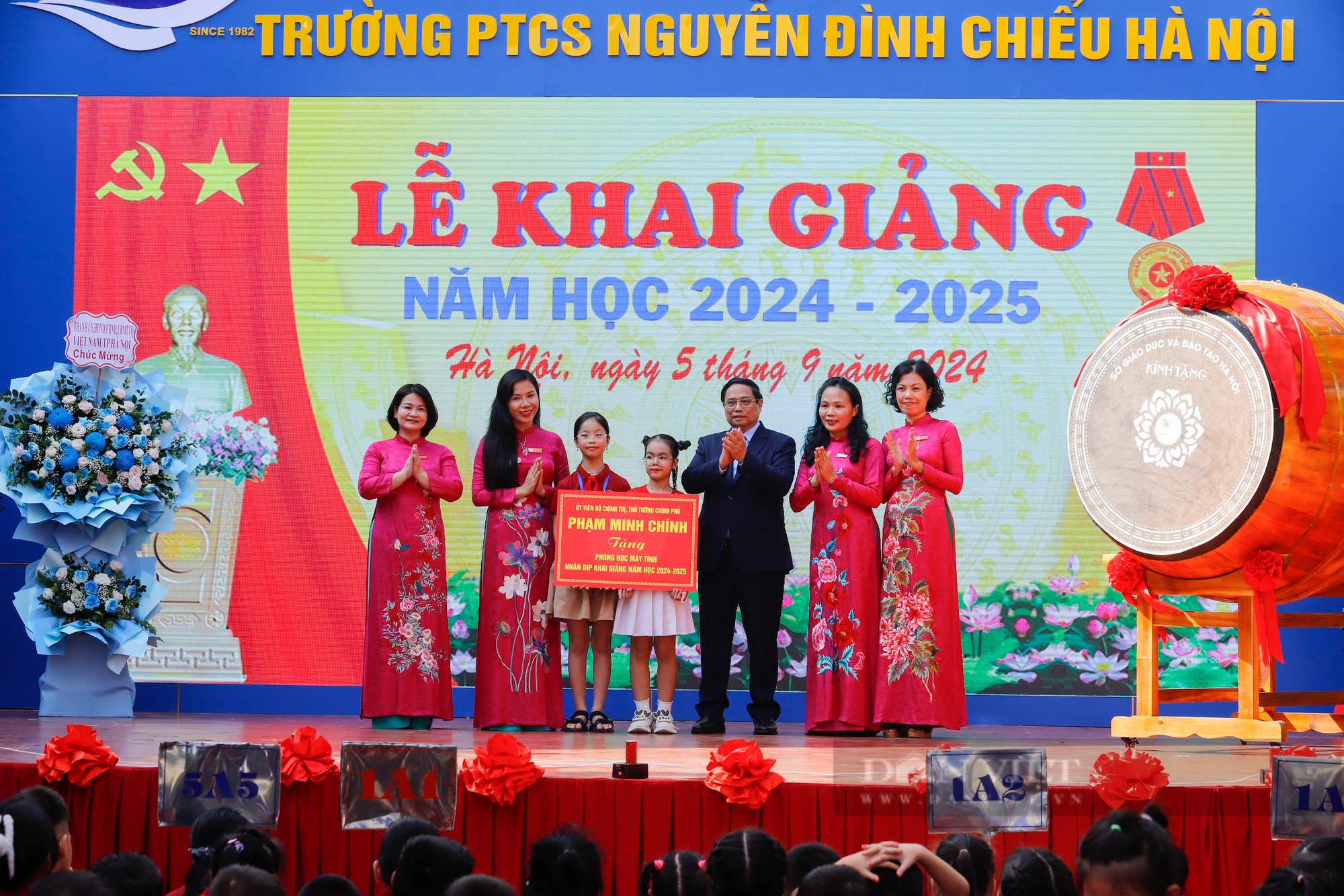 Thủ tướng Phạm Minh Chính dự Lễ khai giảng tại ngôi trường hạnh phúc của học sinh khuyết tật- Ảnh 14.