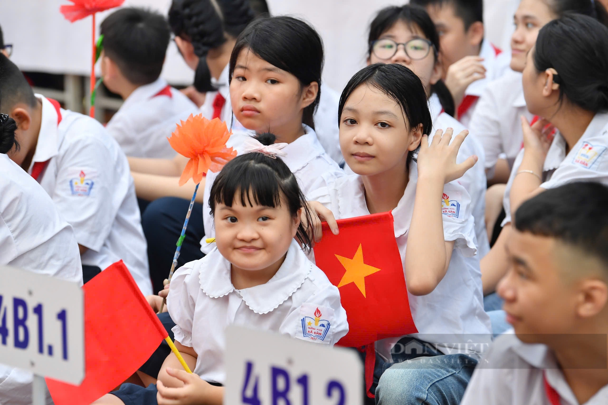 Lễ khai giảng tại ngôi trường đặc biệt nhất Hà Nội: Học sinh dùng tay "hát" Quốc ca- Ảnh 6.