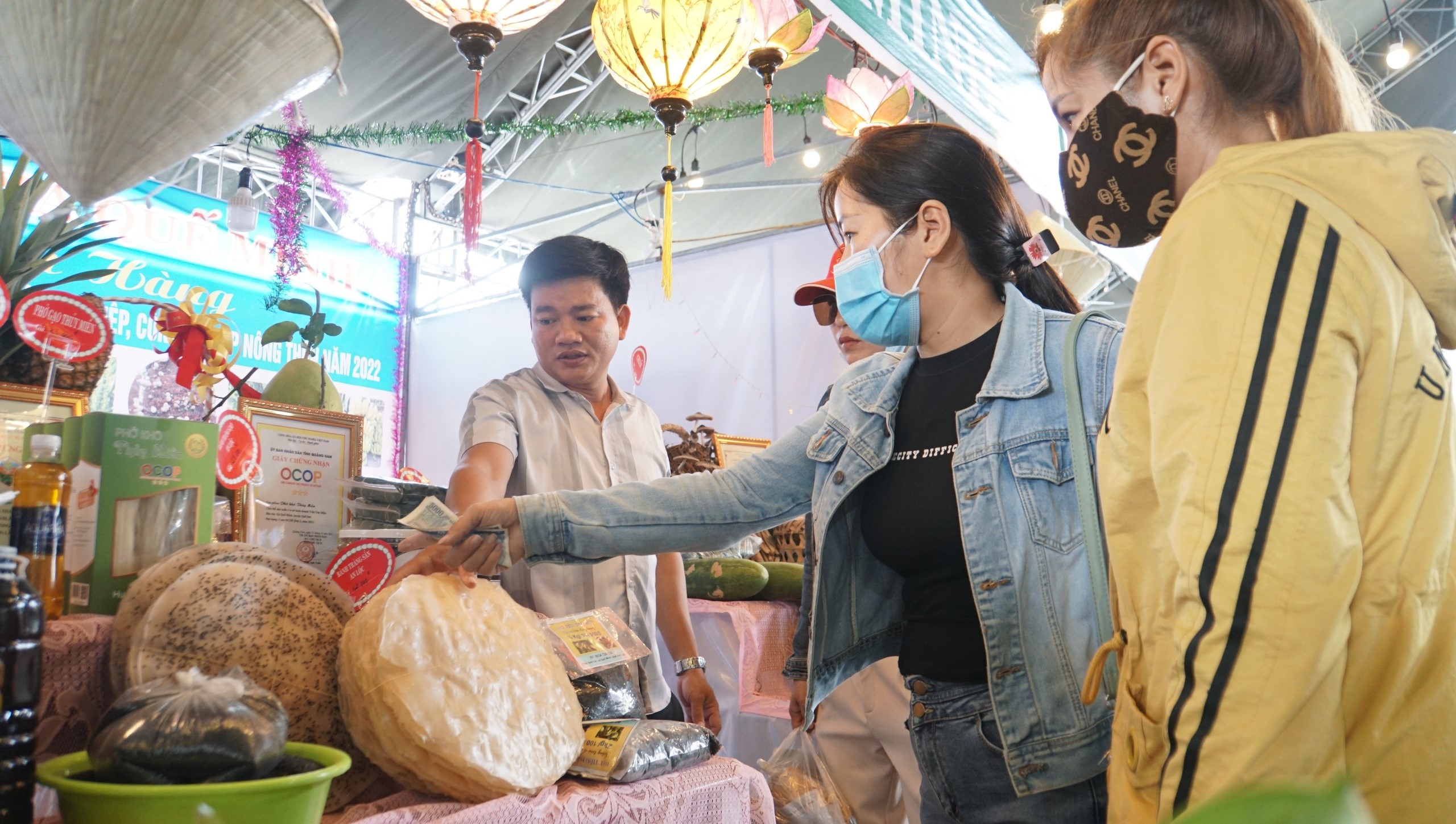 Quảng Nam: Sắp diễn ra Hội chợ triển lãm, giới thiệu sản phẩm OCOP huyện Quế Sơn lần thứ V- Ảnh 2.