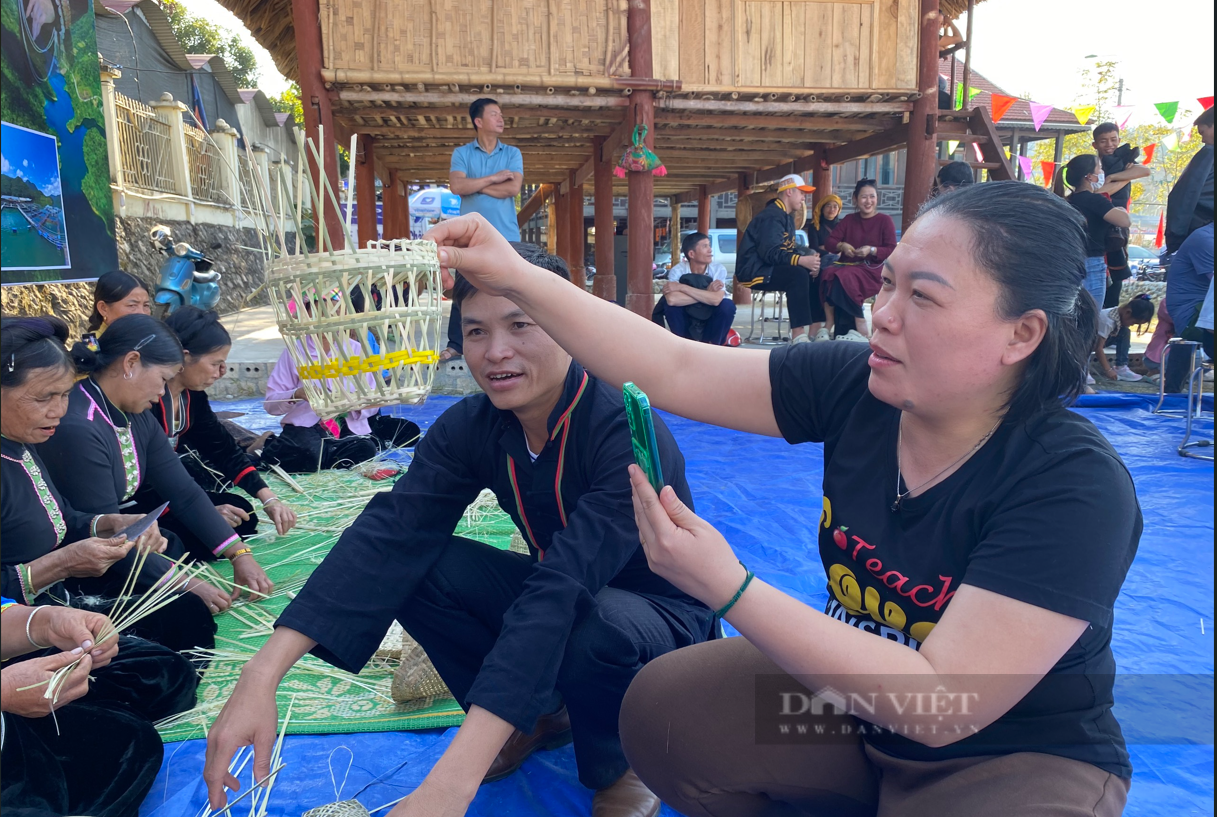 Về Lai Châu xem người Khơ Mú bảo tồn nghề đan lát truyền thống, đưa sản phẩm thành hàng hóa - Ảnh 5.