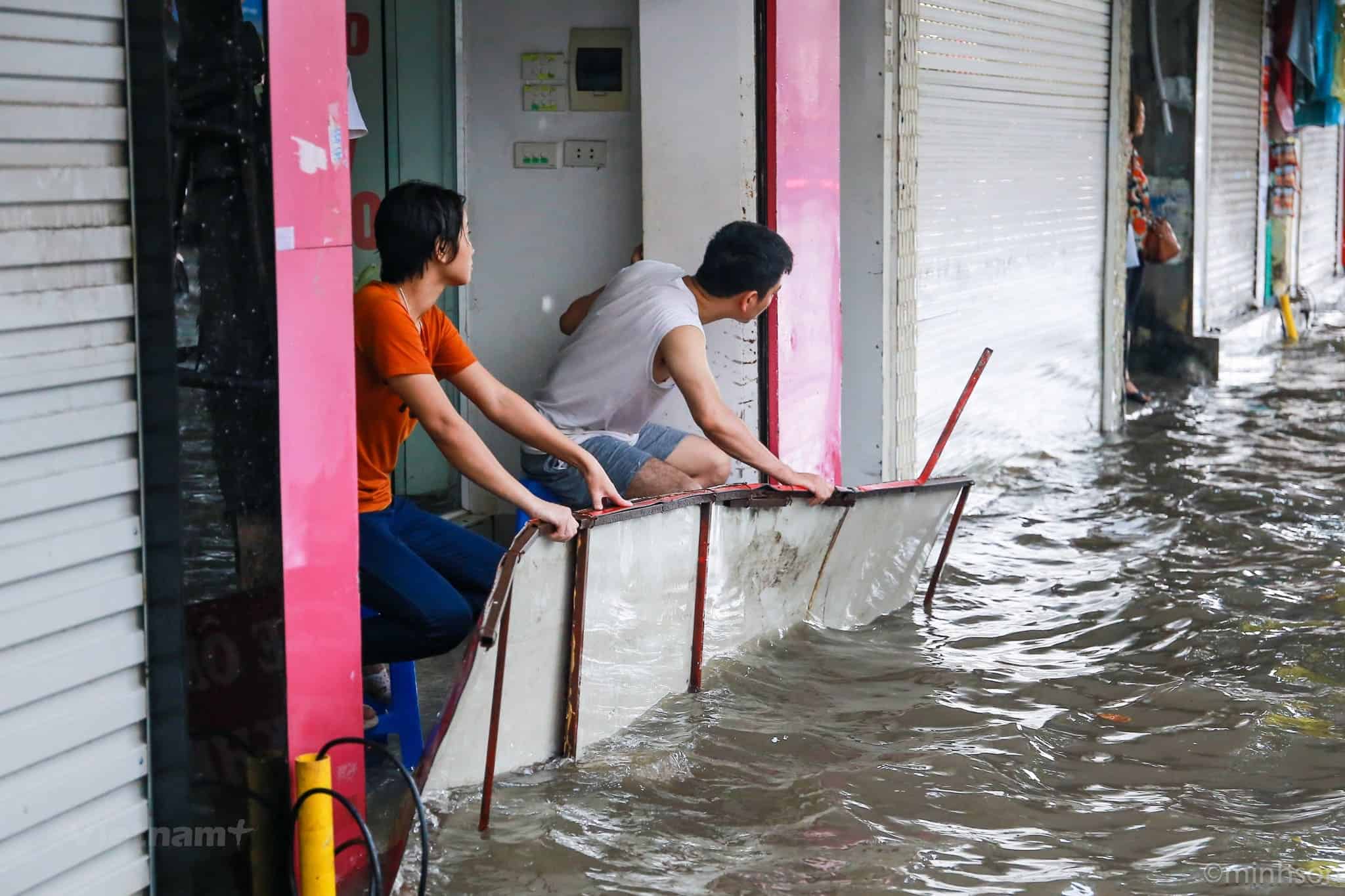 KHẨN CẤP: Tin mới nhất bao giờ bão Yagi vào Hà Nội, người dân Thủ đô cần lưu ý gì khi bão đổ bộ?- Ảnh 4.