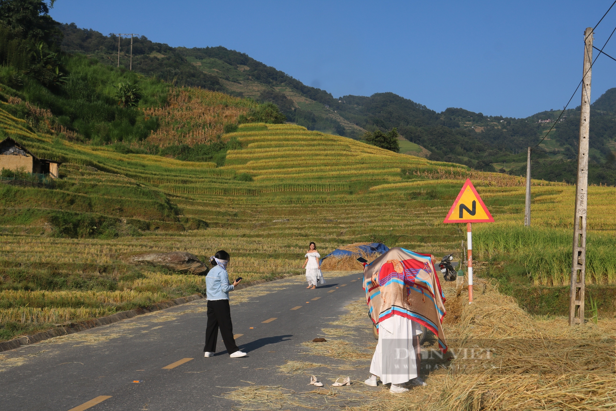 Mùa vàng ấm no trên rẻo cao Bát Xát (Lào Cai) - Ảnh 16.