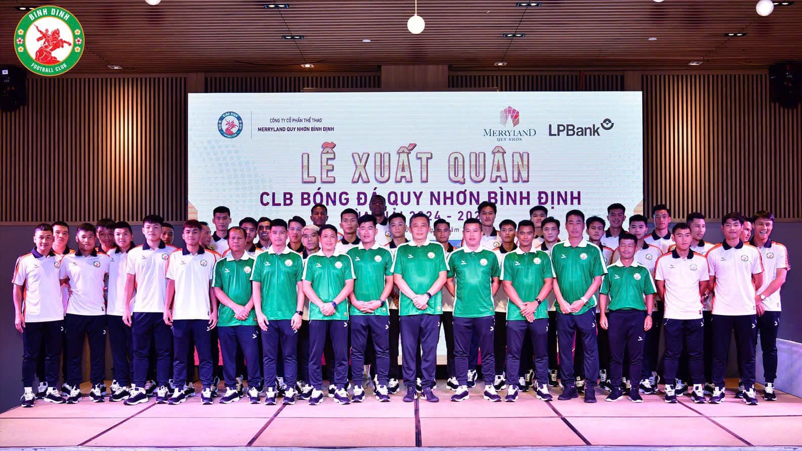 CLB Bình Định chốt danh sách dự V.League 2024/2025: 3 ngoại binh và "chấp" Việt kiều - Ảnh 1.