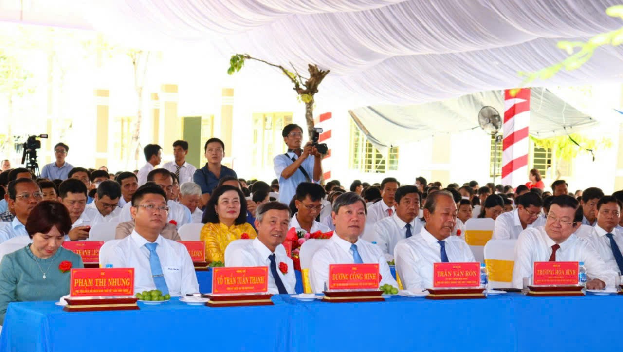 Khánh thành Trường THCS Nguyễn Văn Bộ: Nơi tri ân anh hùng, khơi dậy tinh thần hiếu học