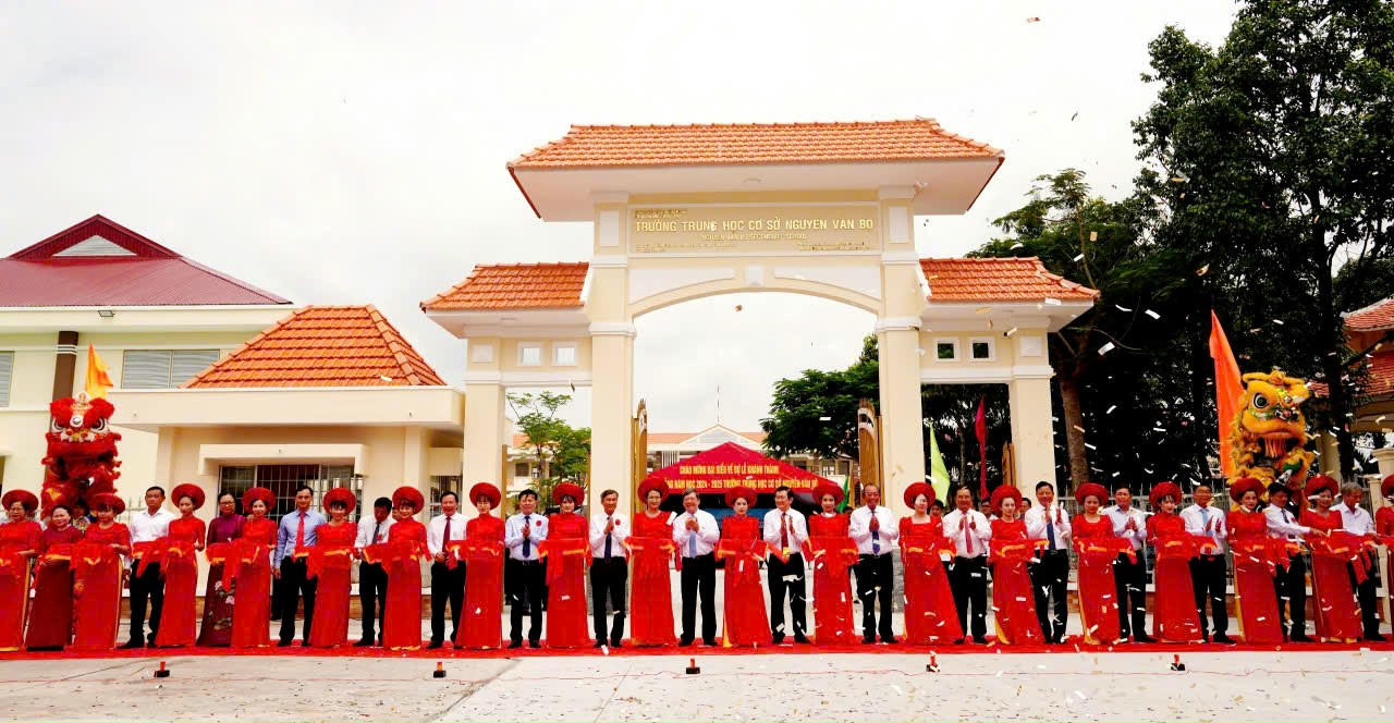 Khánh thành Trường THCS Nguyễn Văn Bộ: Nơi tri ân anh hùng, khơi dậy tinh thần hiếu học