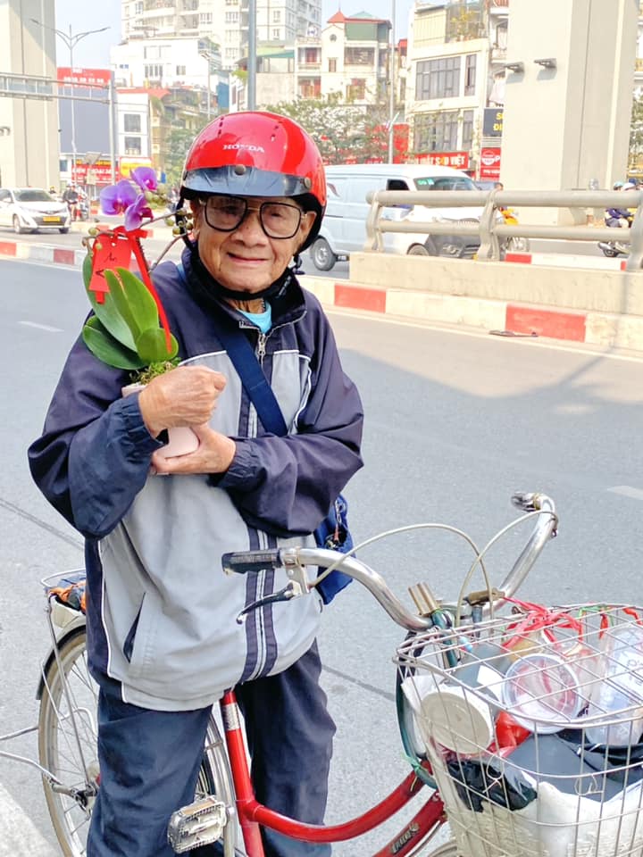 Nghệ sĩ Ưu tú xuất thân dòng họ danh giá, từng đóng hơn 100 bộ phim, gây ngỡ ngàng khi xuất hiện ở tuổi 95- Ảnh 1.