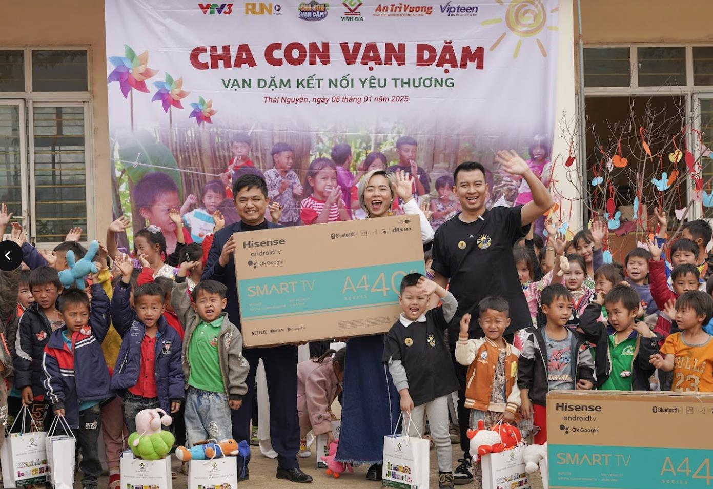 Dược phẩm Vinh Gia nối dài hành trình “Vạn dặm kết nối yêu thương” tới trẻ em vùng cao- Ảnh 5.