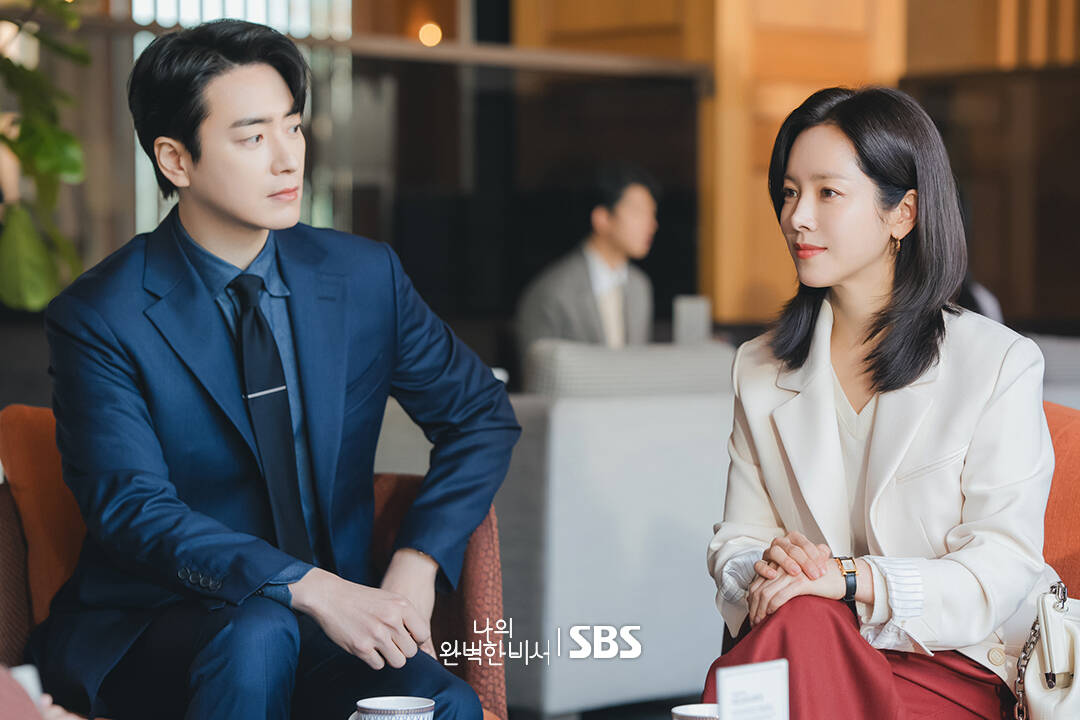 Phim của Lee Joon Hyuk, Han Ji Min vướng ồn ào vì đạo diễn - Ảnh 3.