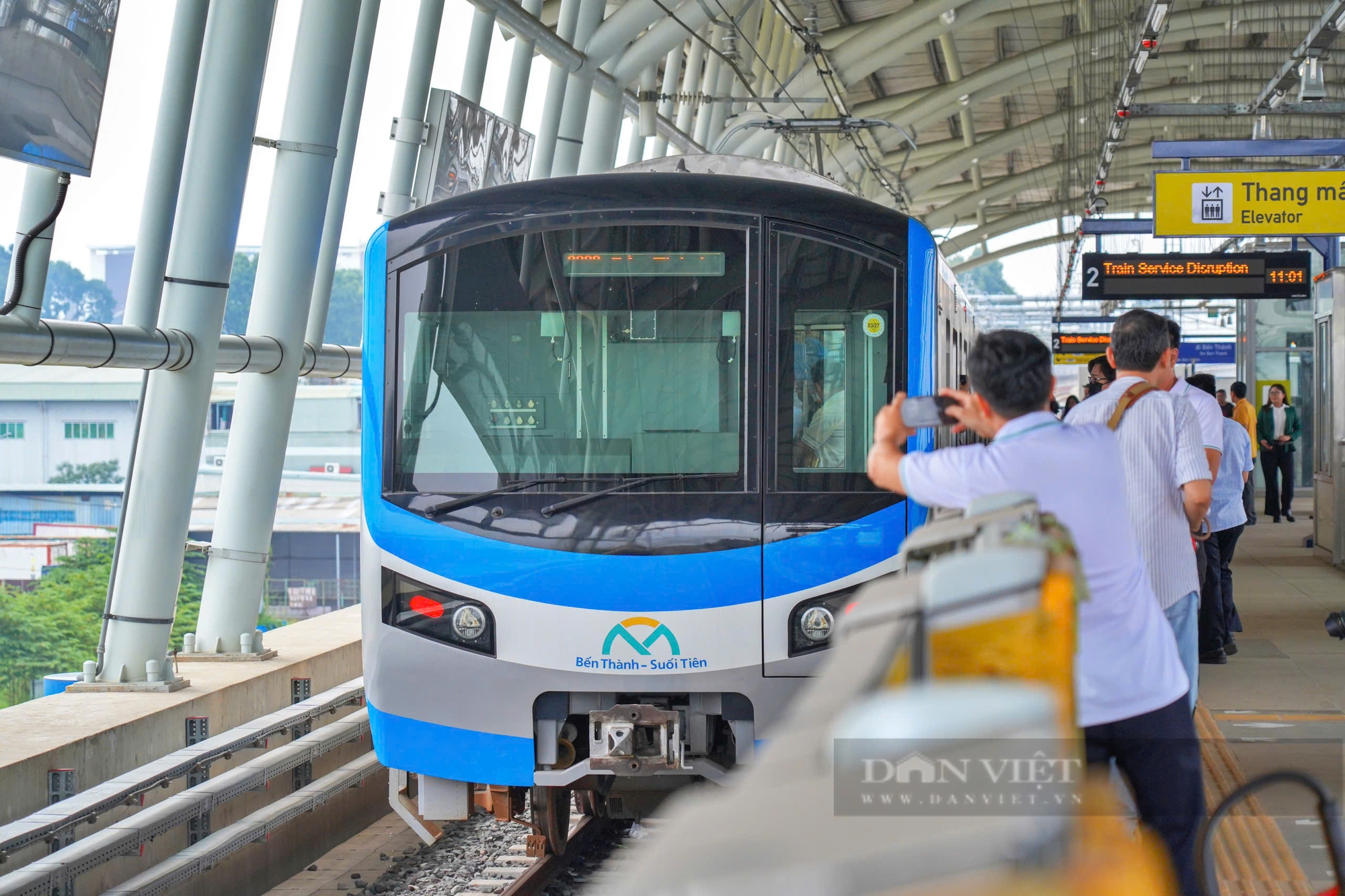 Hết thời gian chạy miễn phí, người dân muốn đi Metro số 1 mua vé thế nào? - Ảnh 2.