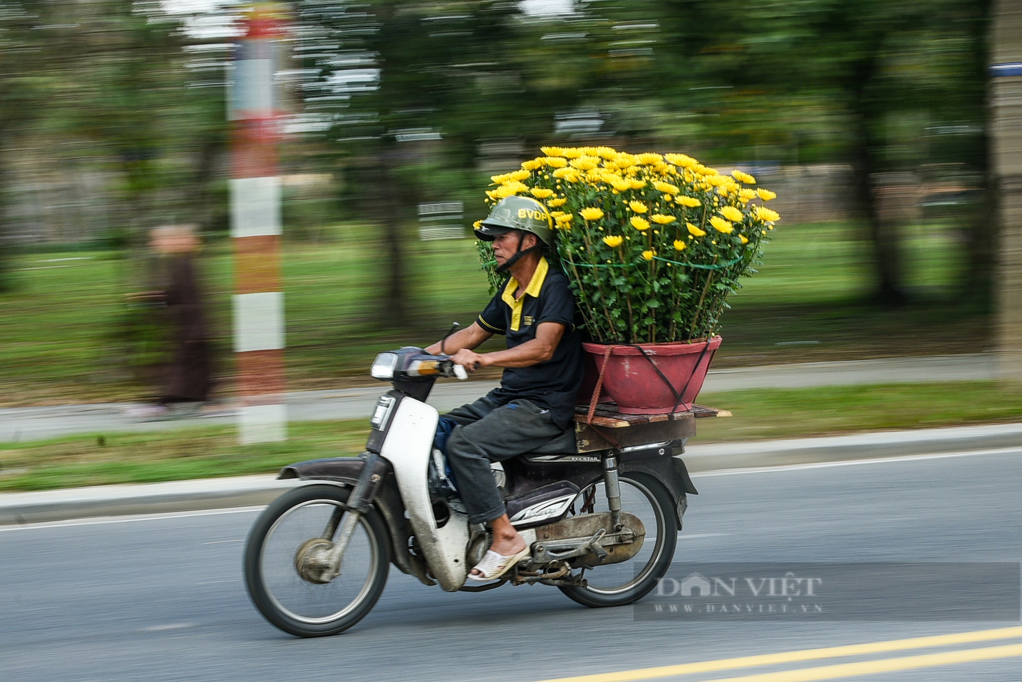 Huế: Kiếm bội tiền từ nghề 