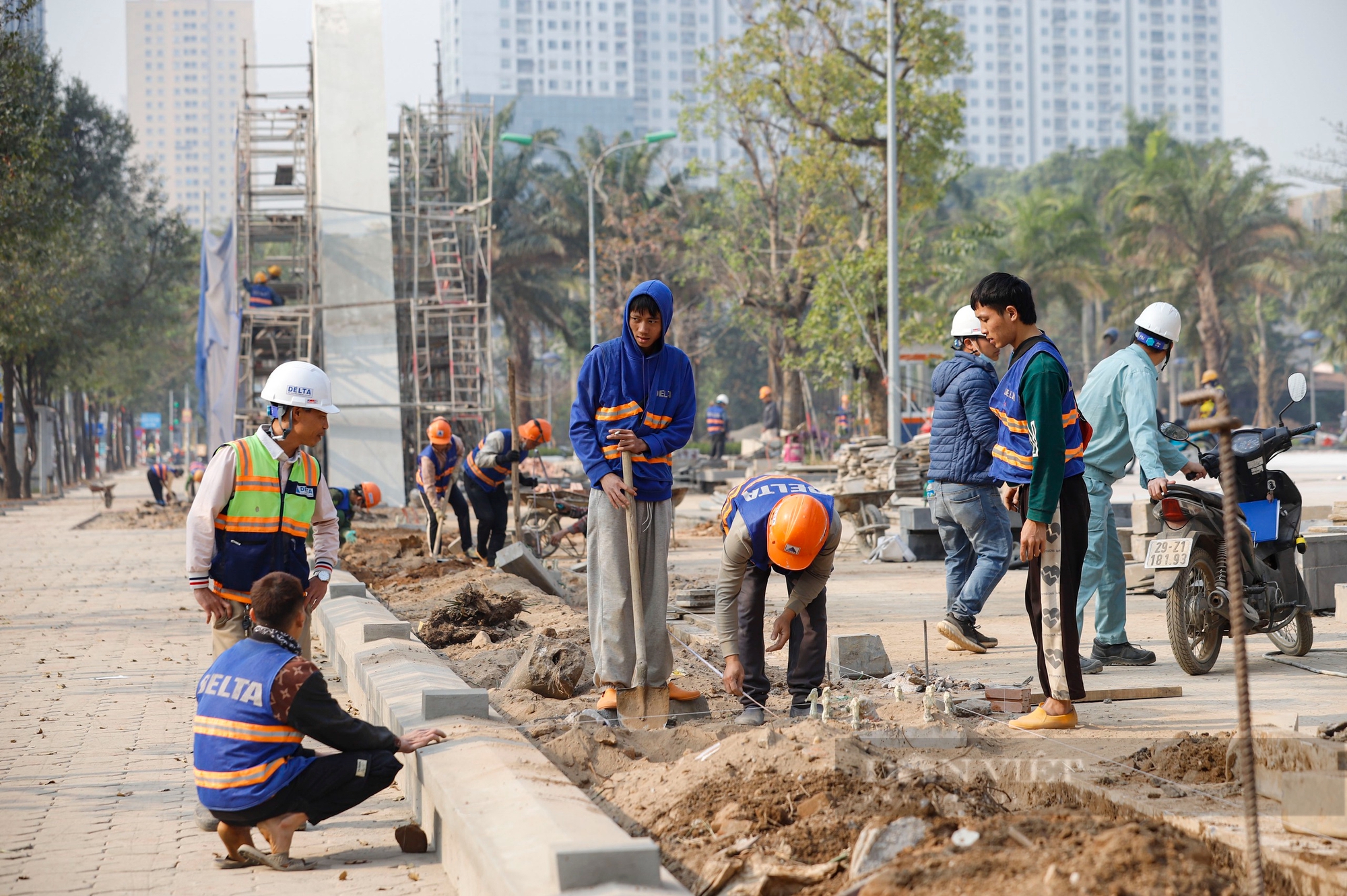 Sau "tối hậu thư" của Chủ tịch UBND thành phố Hà Nội, công viên nghìn tỷ được thi công thần tốc- Ảnh 4.