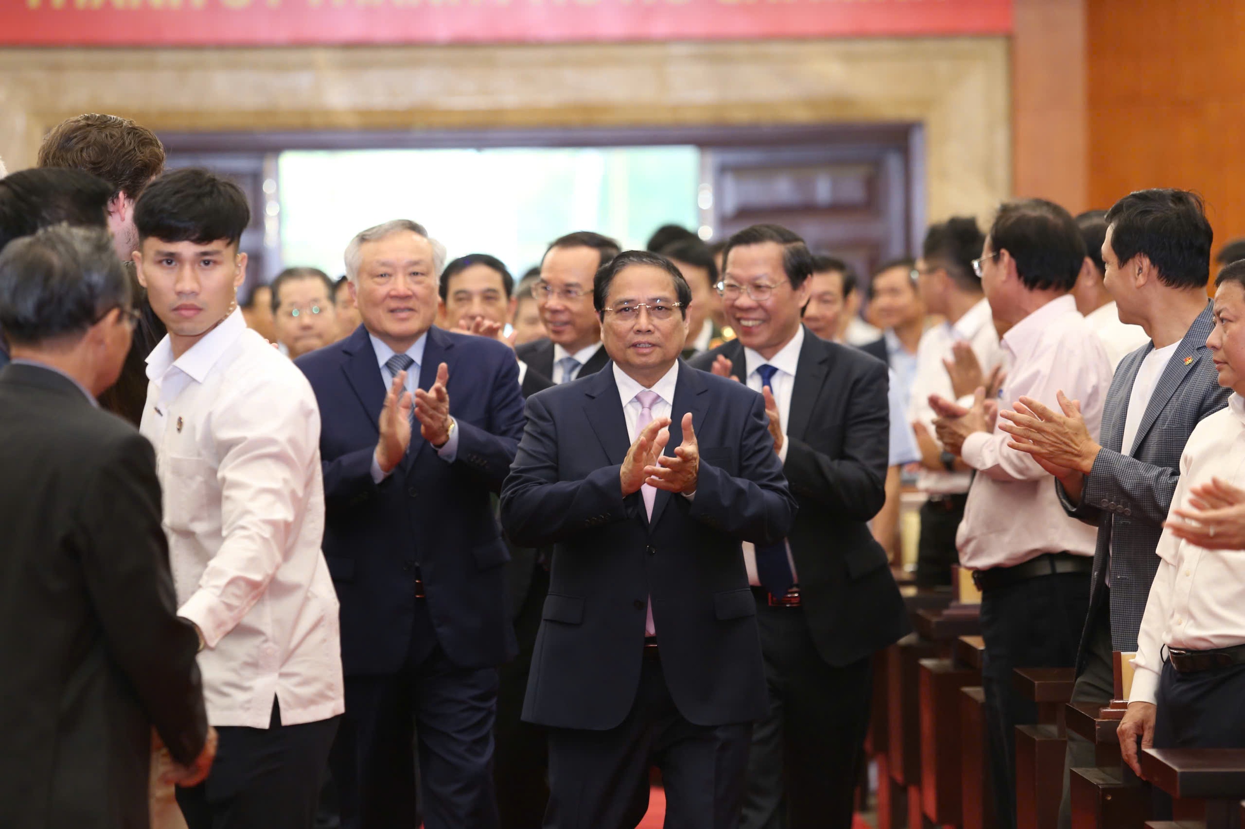 Thủ tướng Chính phủ Phạm Minh Chính dự lễ công bố xây dựng Trung tâm tài chính quốc tế tại TP.HCM- Ảnh 1.