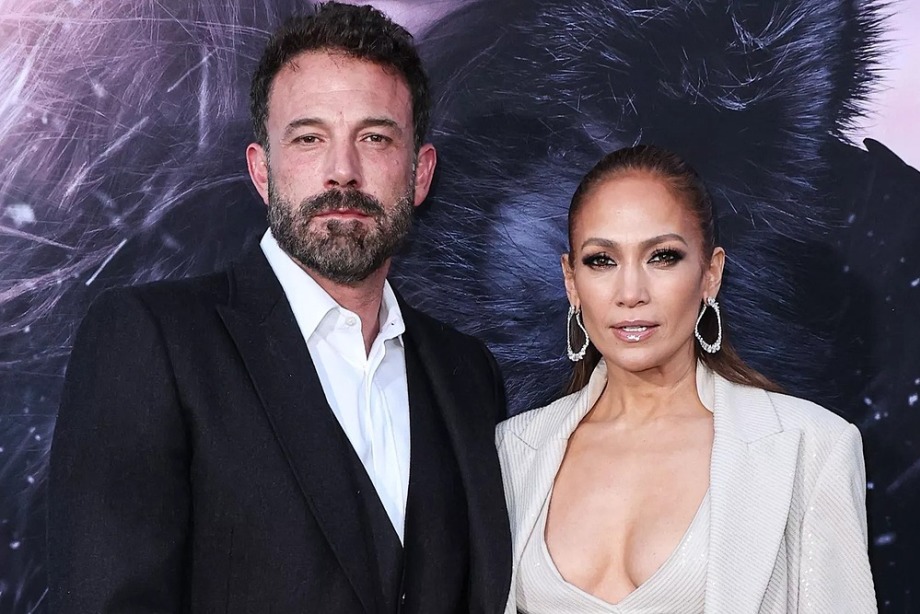 Jennifer Lopez và Ben Affleck chính thức ly hôn - Ảnh 1.