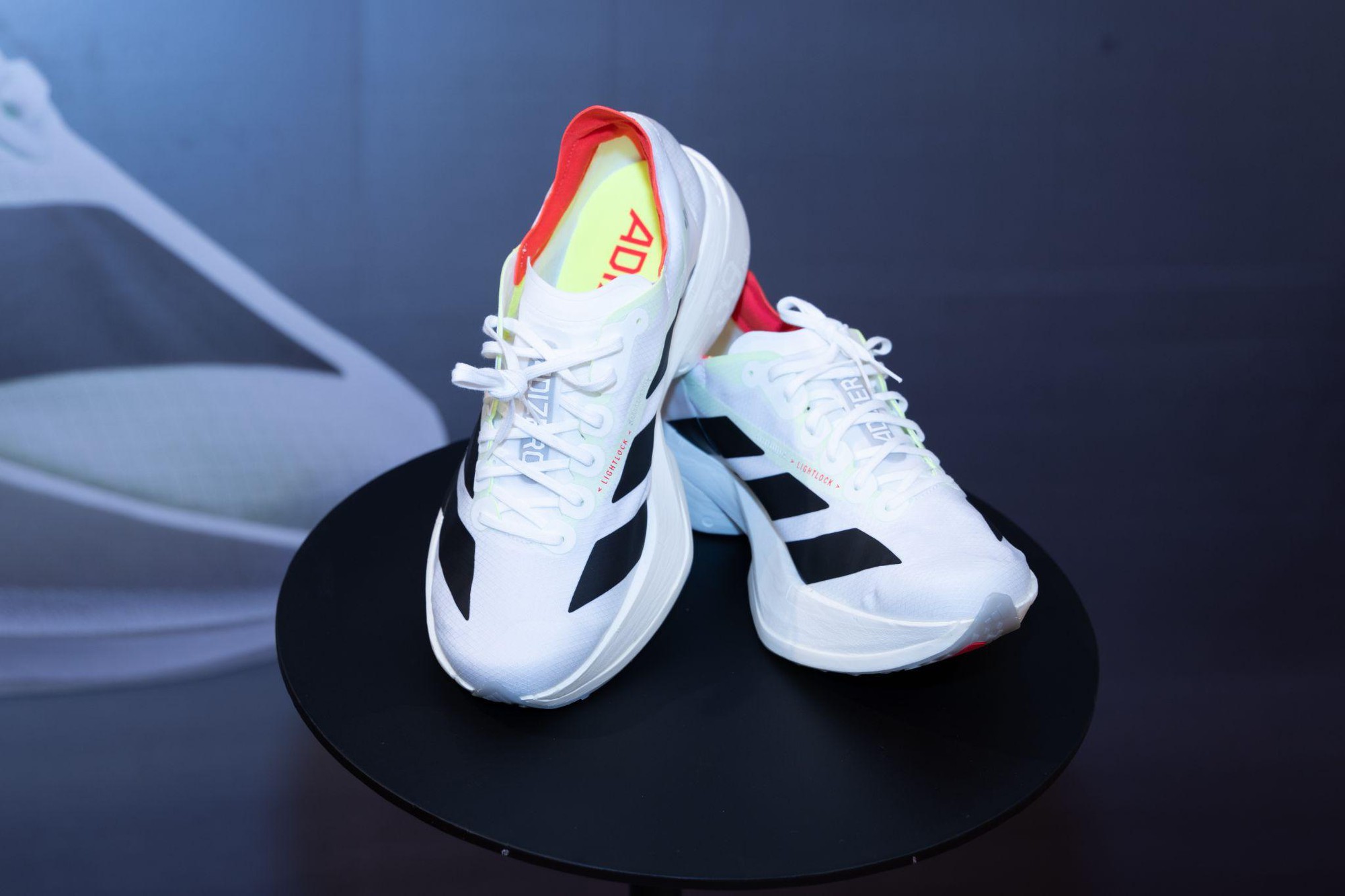 adidas Việt Nam chính thức ra mắt dòng sản phẩm giày chạy bộ chuyên nghiệp Adizero Adios Pro 4- Ảnh 2.