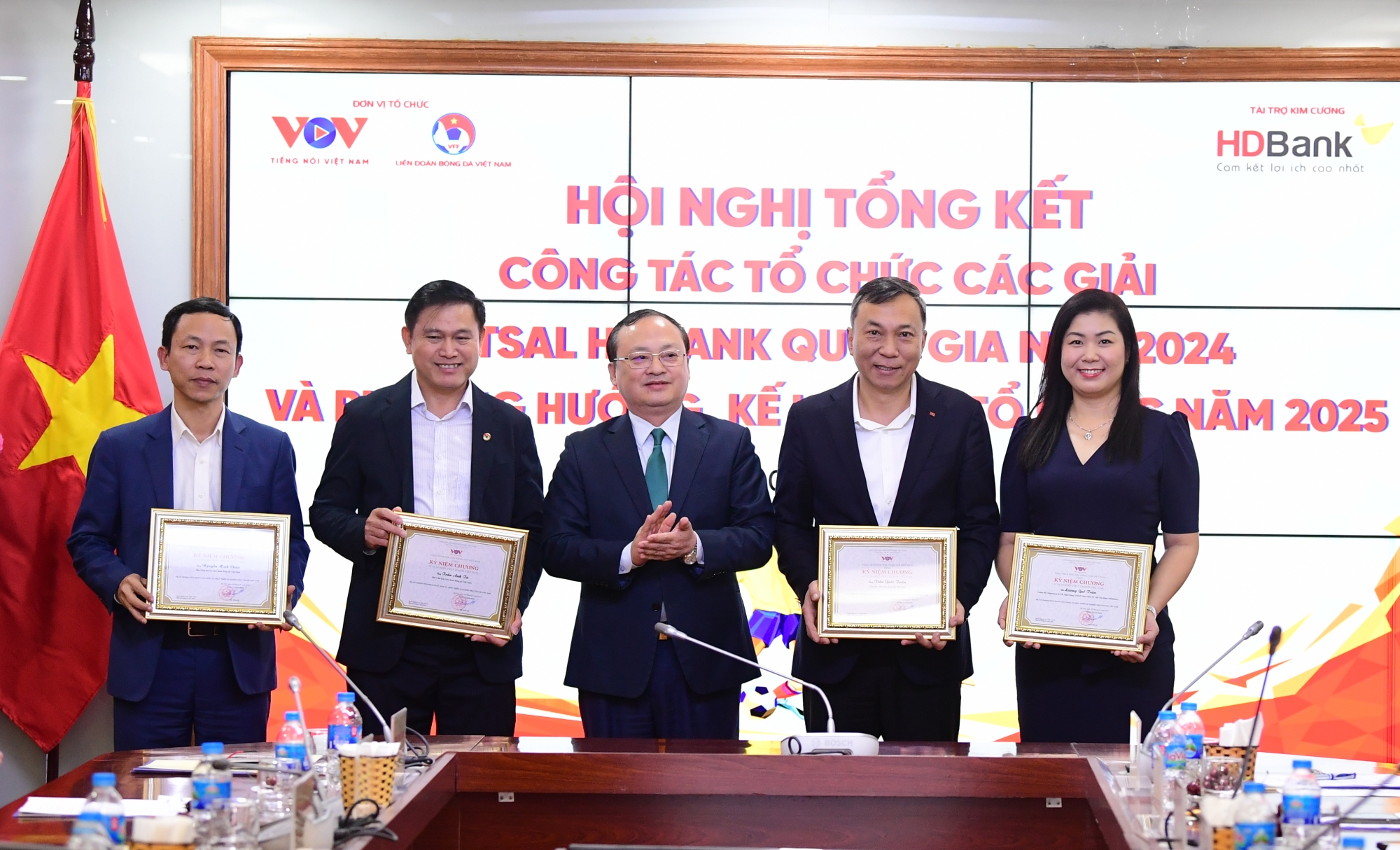 Tổng kết công tác tổ chức giải futsal HD Bank Quốc gia 2024 - Ảnh 4.