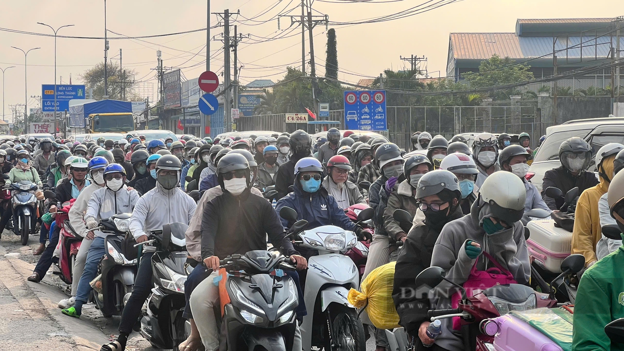 Cởi "áo chật" cho các cửa ngõ huyết mạch ở TP.HCM- Ảnh 2.