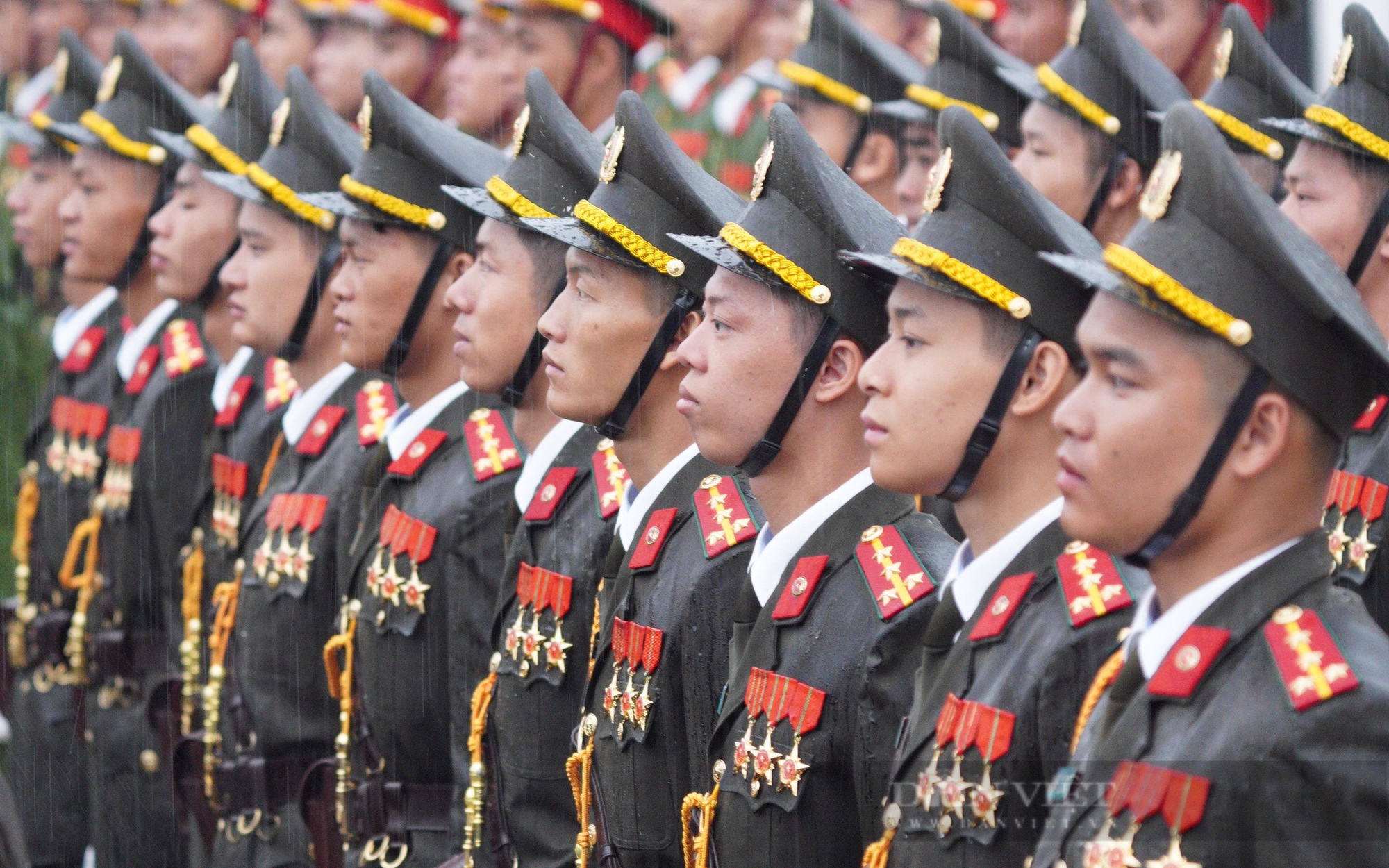 Bảng lương lãnh đạo, cán bộ, công chức, viên chức cấp xã năm 2025 mới nhất - Ảnh 1.