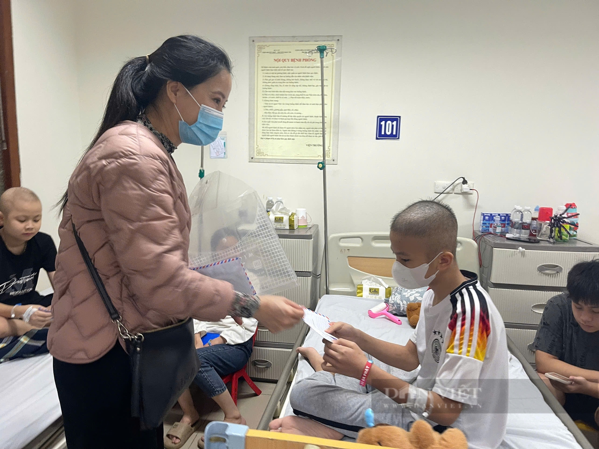 Những món quà nghĩa tình sẻ chia khó khăn với người nghèo- Ảnh 14.
