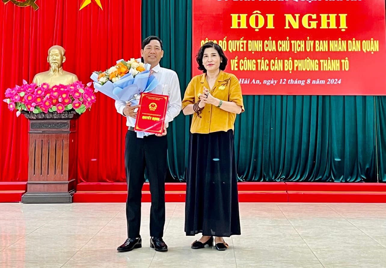 Hai phó chủ tịch quận Hải An, Hải Phòng xin về hưu trước tuổi- Ảnh 2.