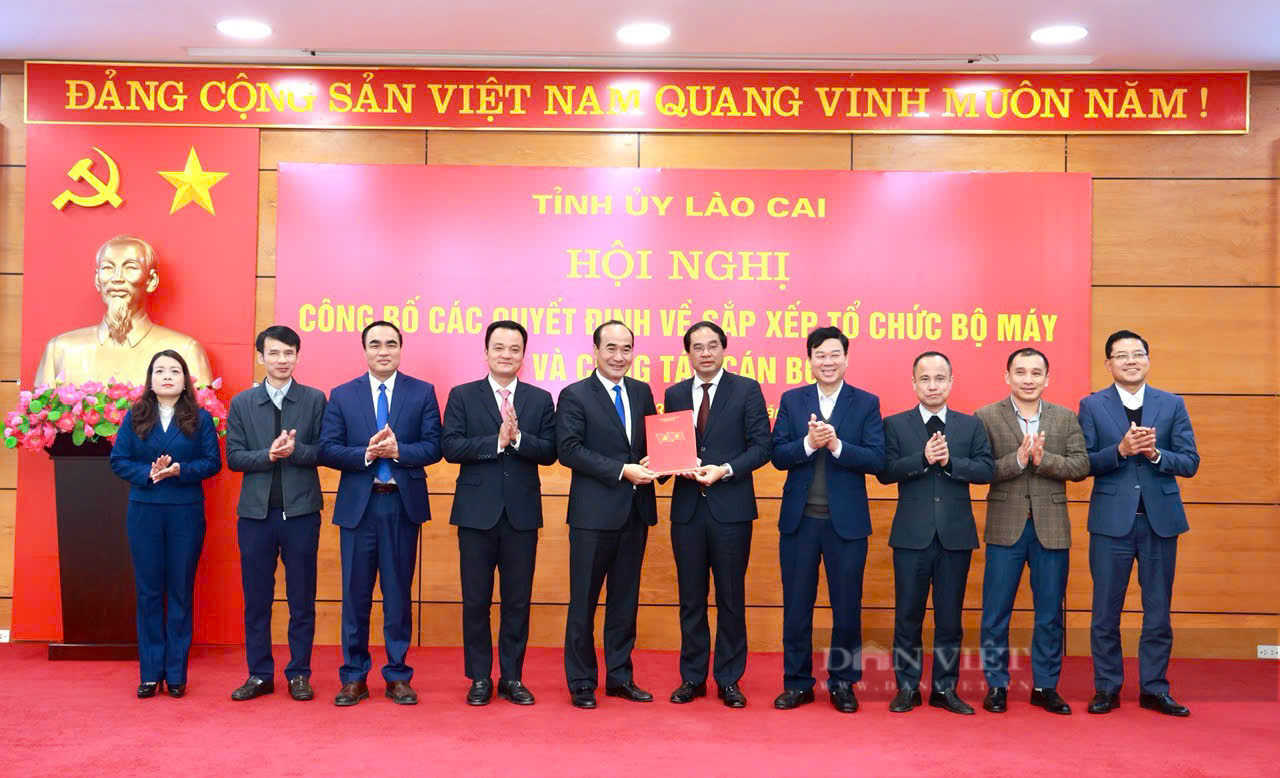 Bí thư Tỉnh ủy, Chủ tịch UBND tỉnh Lào Cai Trịnh Xuân Trường giữ chức Bí thư Đảng ủy UBND tỉnh Lào Cai - Ảnh 3.