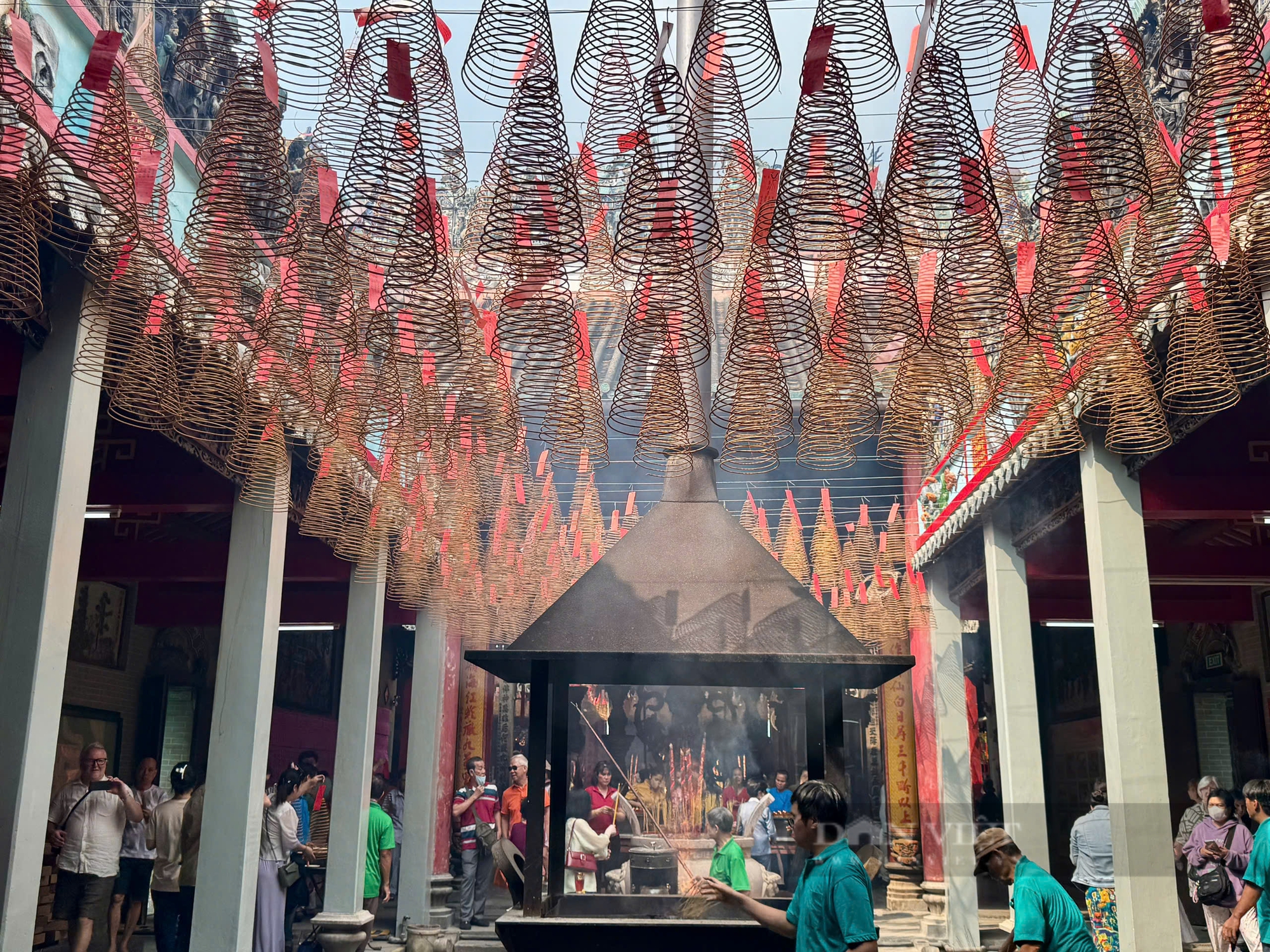 Những Hội quán trăm tuổi của người Hoa tại Chợ Lớn - Ảnh 1.