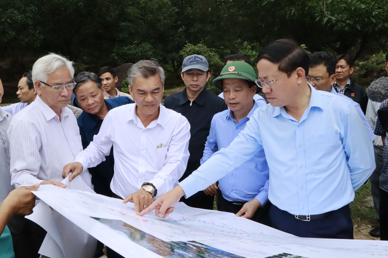Chủ tịch Bình Định: "Làm giải phóng mặt bằng cả thứ bảy, chủ nhật"- Ảnh 4.