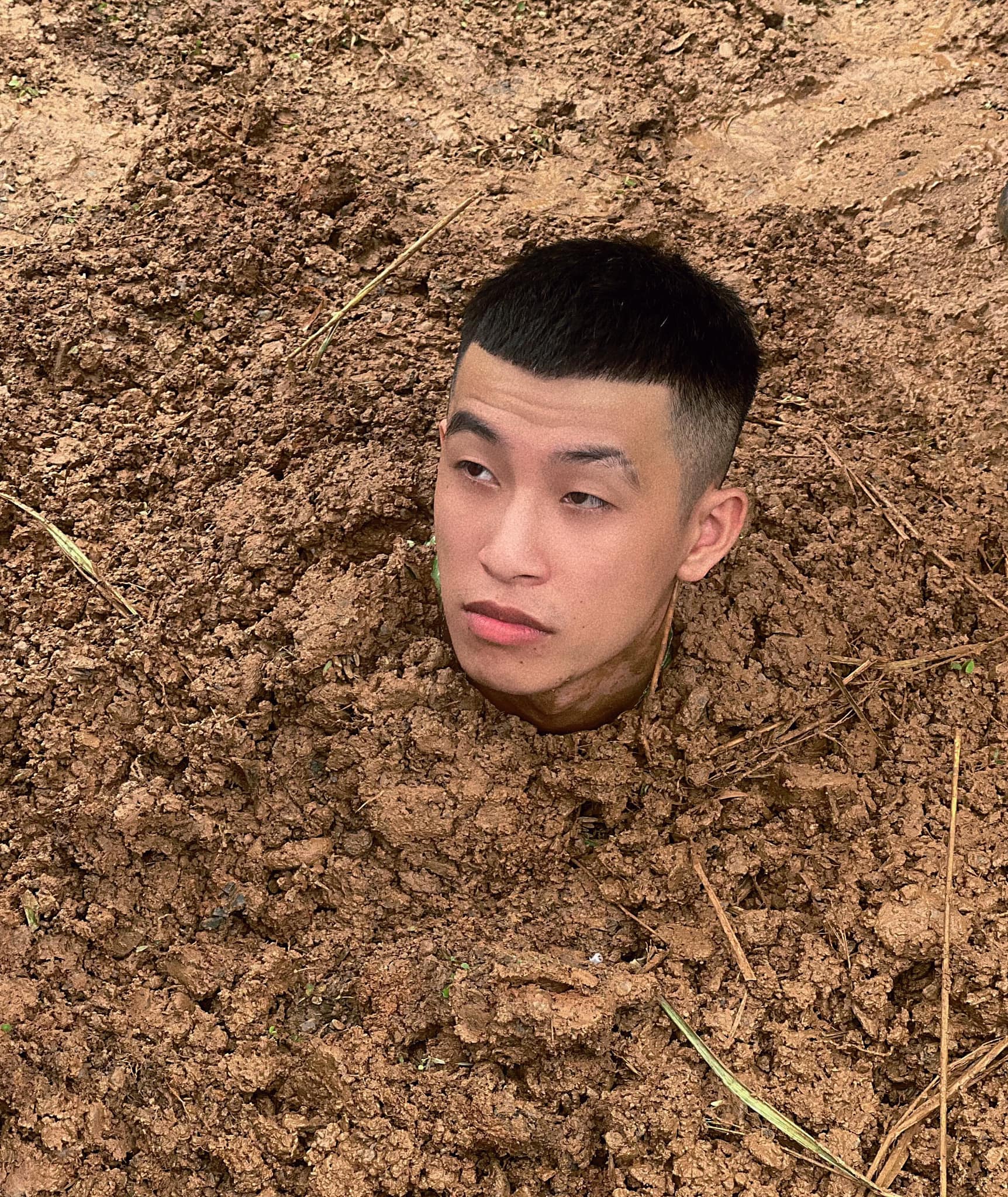 Tuấn Mõ “Đèn âm hồn” nói gì khi đóng vai nào cũng có kết cục bi thảm, không chết sớm thì sẽ thương tật? - Ảnh 1.