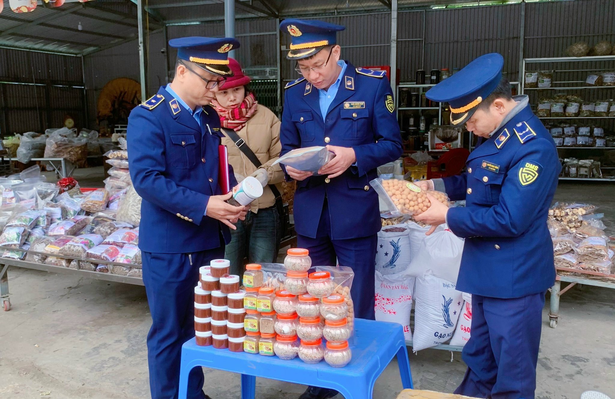 'Tư lệnh' ngành quản lý thị trường trải lòng về mô hình hoạt động mới sau khi hợp nhất - Ảnh 2.