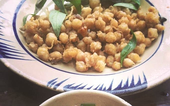 Đại gia Sài Gòn là ông nông dân nuôi cá quý tộc, mở điểm du lịch, khách lớn, khách nhỏ đang vào xem - Ảnh 1.