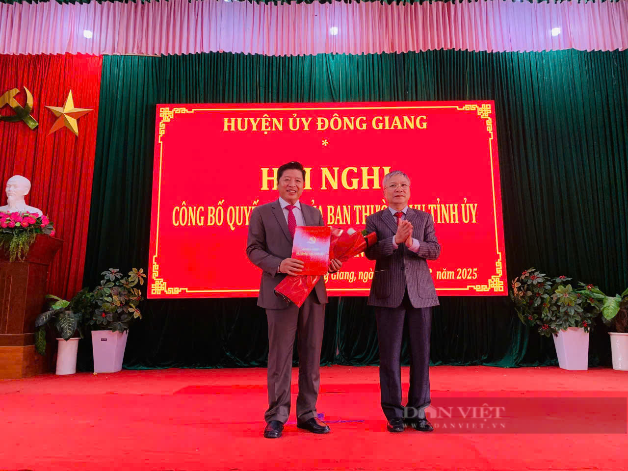 Giám đốc Sở Giao thông Vận tải và Chủ tịch huyện Bắc Trà My ở Quảng Nam nhận nhiệm vụ mới - Ảnh 3.