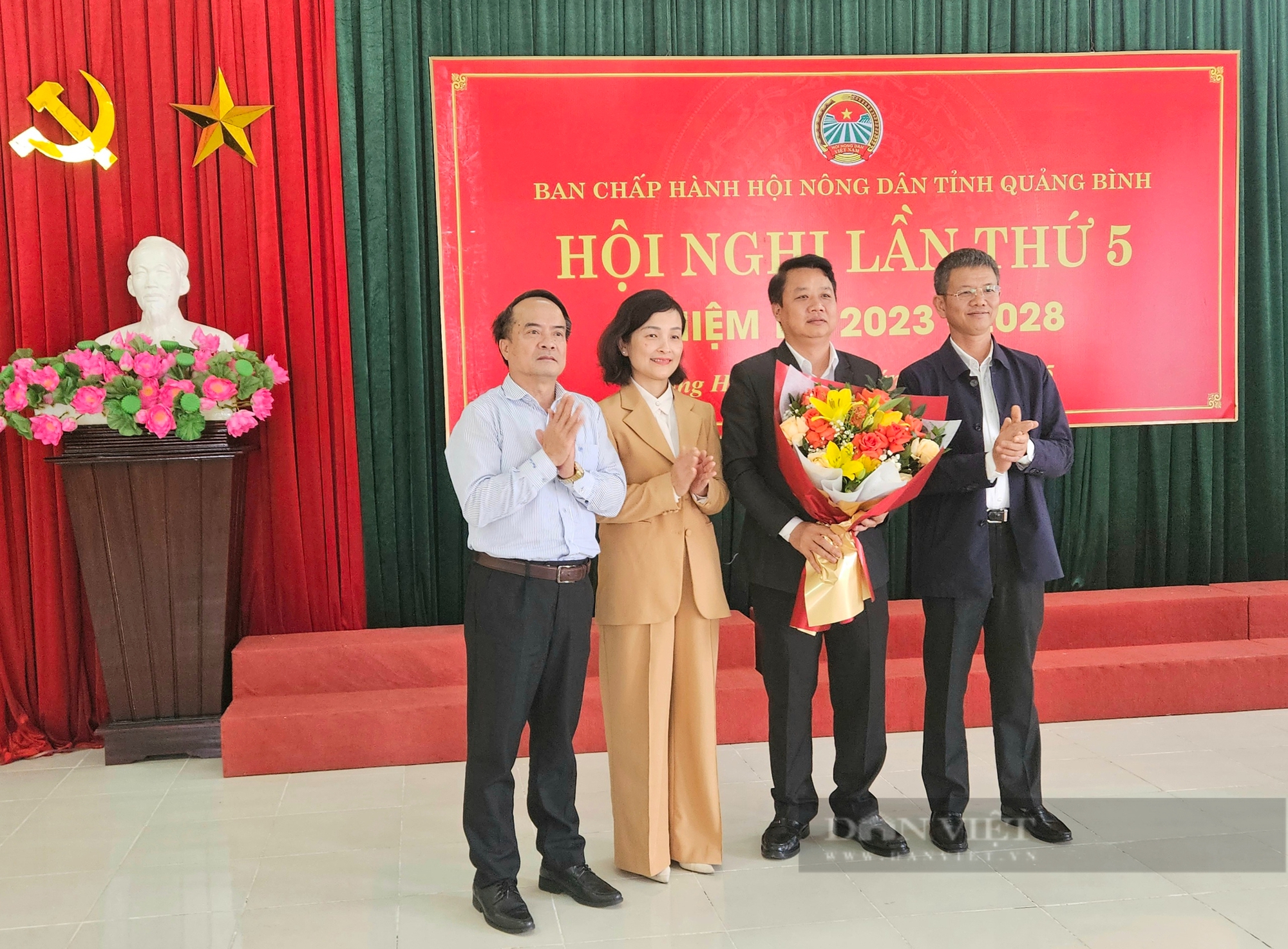 Ông Nguyễn Văn Sáu được bầu giữ chức Phó Chủ tịch Hội Nông dân tỉnh Quảng Bình - Ảnh 2.