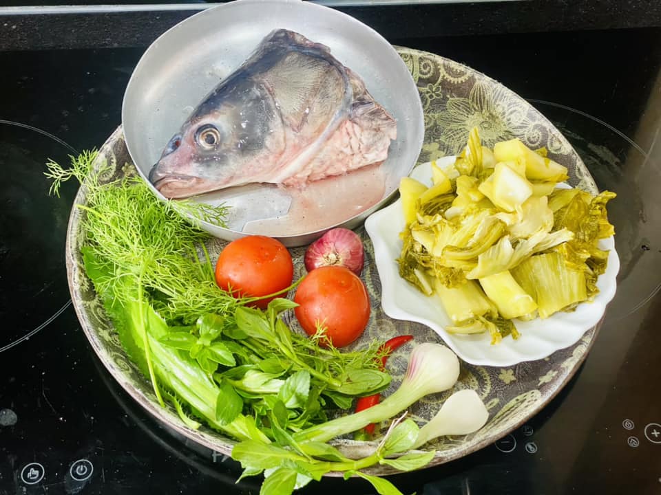 This part of the fish, do not store, bring soup into a very effective dish after Tet - Photo 2.