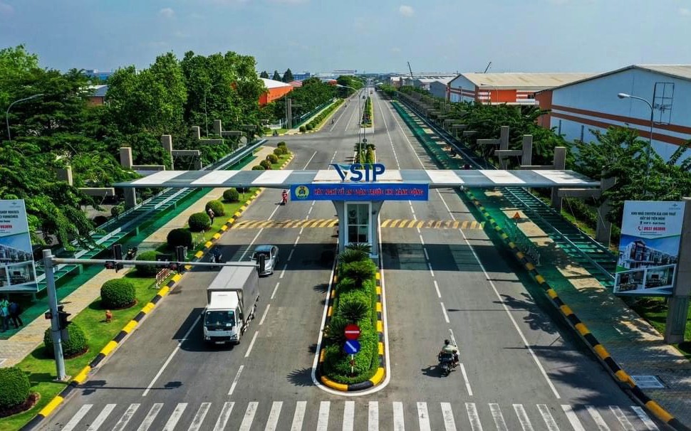 Đông Nam bộ tiếp tục thu hút đầu tư, "đầu tàu" chưa hết lo về quỹ đất công nghiệp - Ảnh 2.