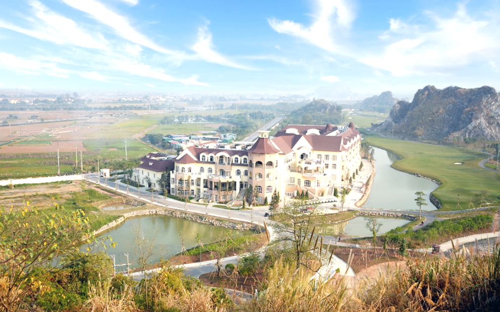 Trải nghiệm nghỉ dưỡng trọn vẹn tại khách sạn cao cấp Legend Valley Hà Nam- Ảnh 1.